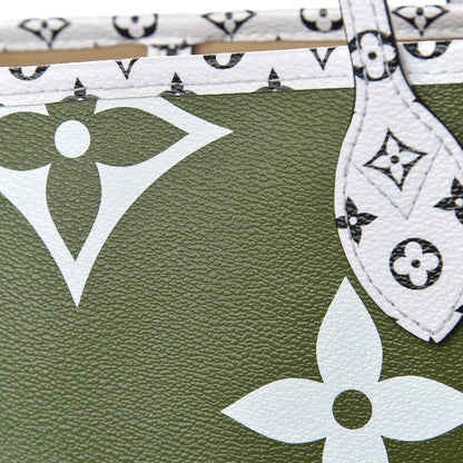 Louis Vuitton Monogram Giant Neverfull MM Kaki 14 of 17