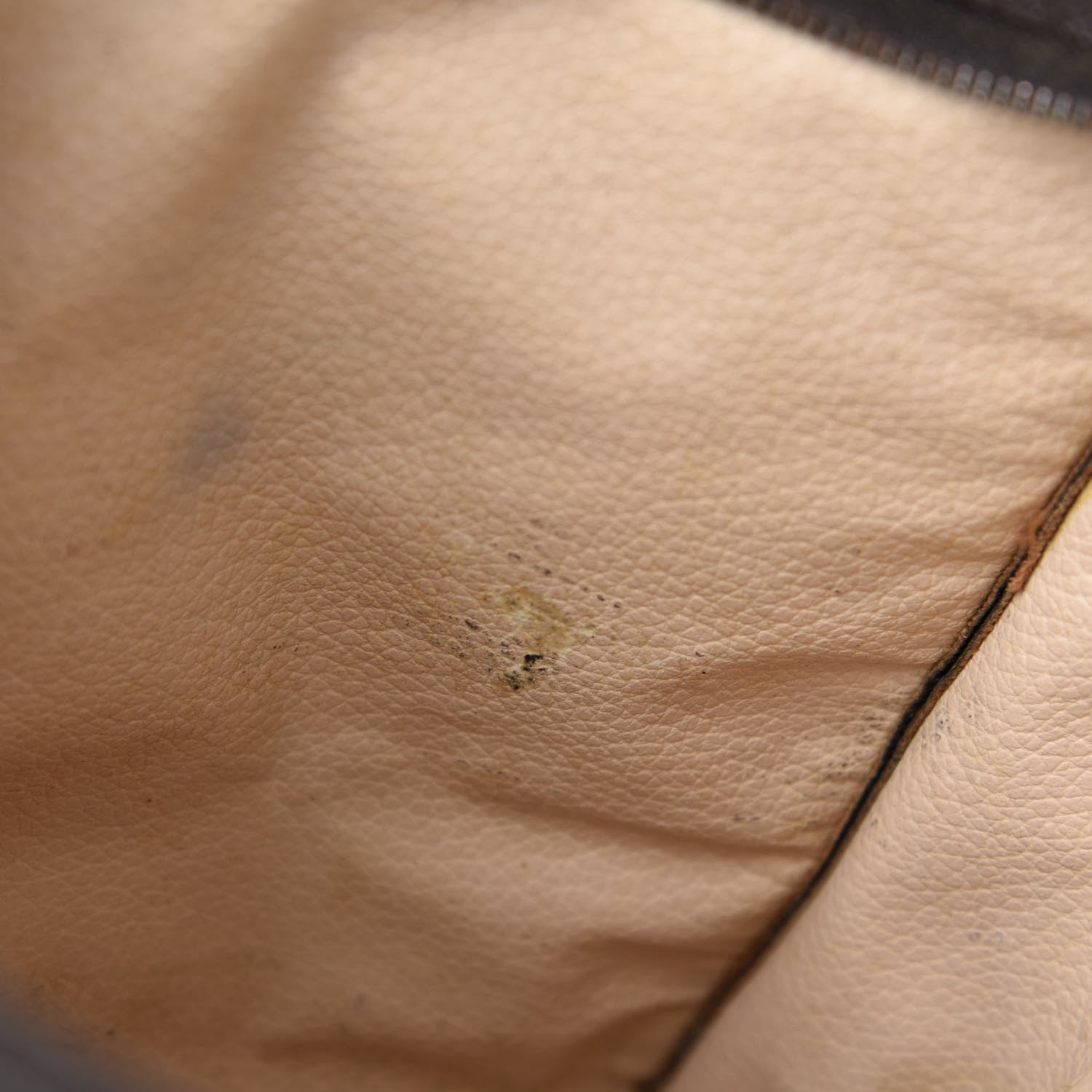 Louis Vuitton Monogram Toiletry Pouch 26 9 of 12