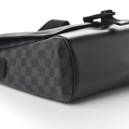 Louis Vuitton Damier Graphite Skyline Messenger MM 6 of 9