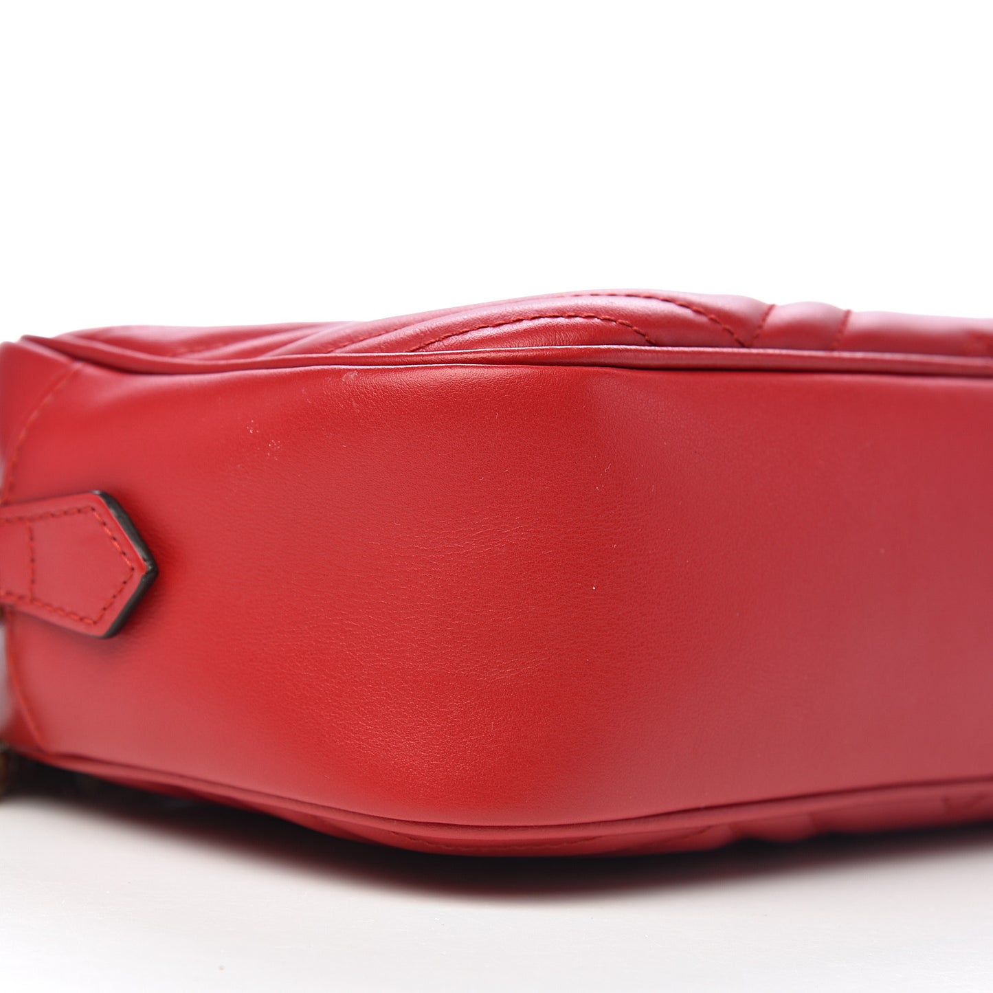 Calfskin Matelasse Small GG Marmont Chain Shoulder Bag Hibiscus Red