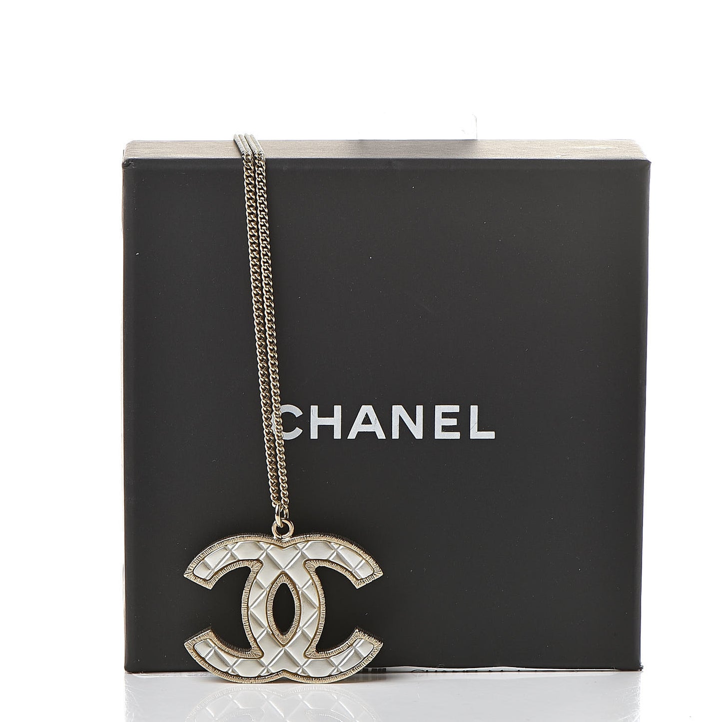 Metal Quilted CC Pendant Necklace Gold White