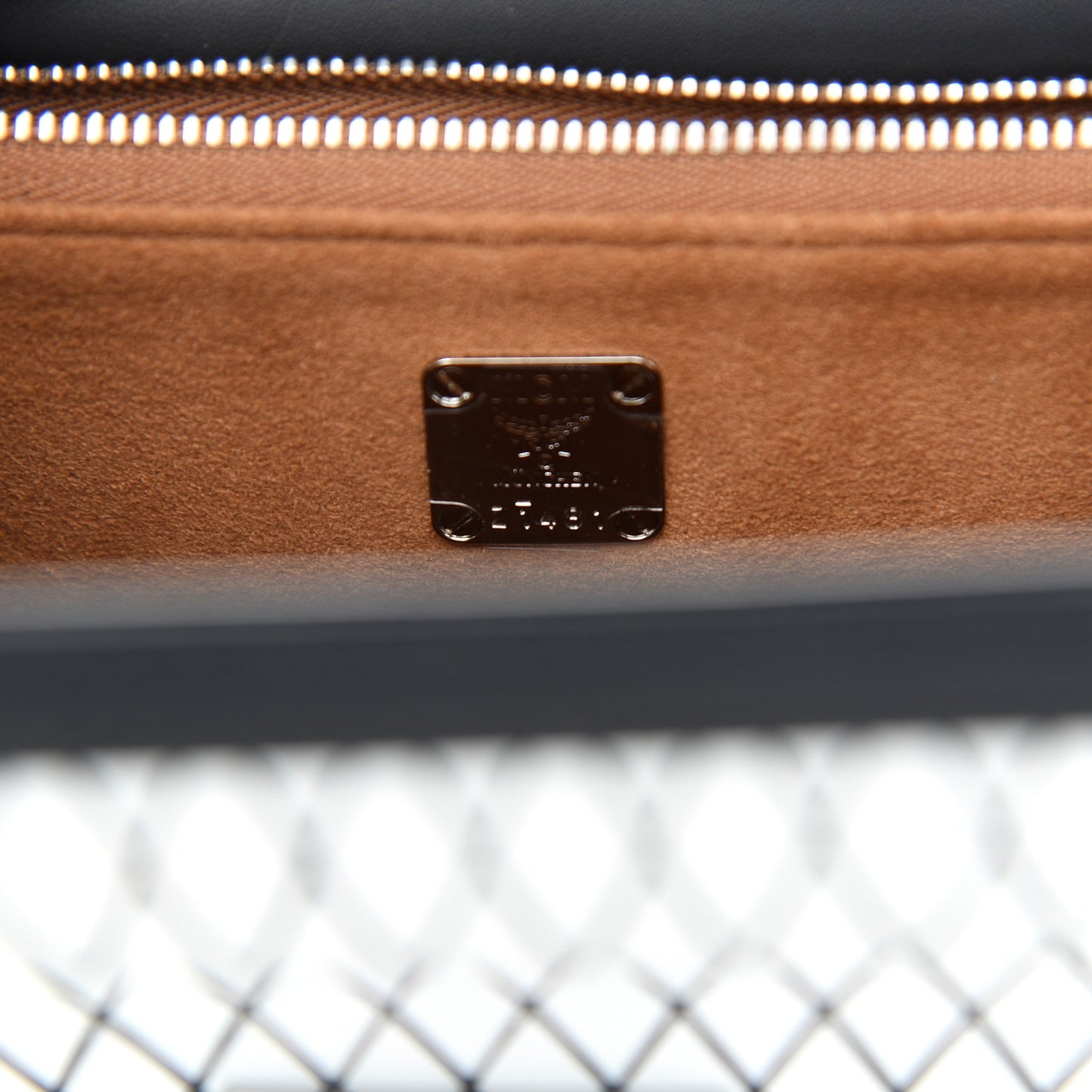 Calfskin Polke Stud Rombi Mini Mitte Crossbody White Black