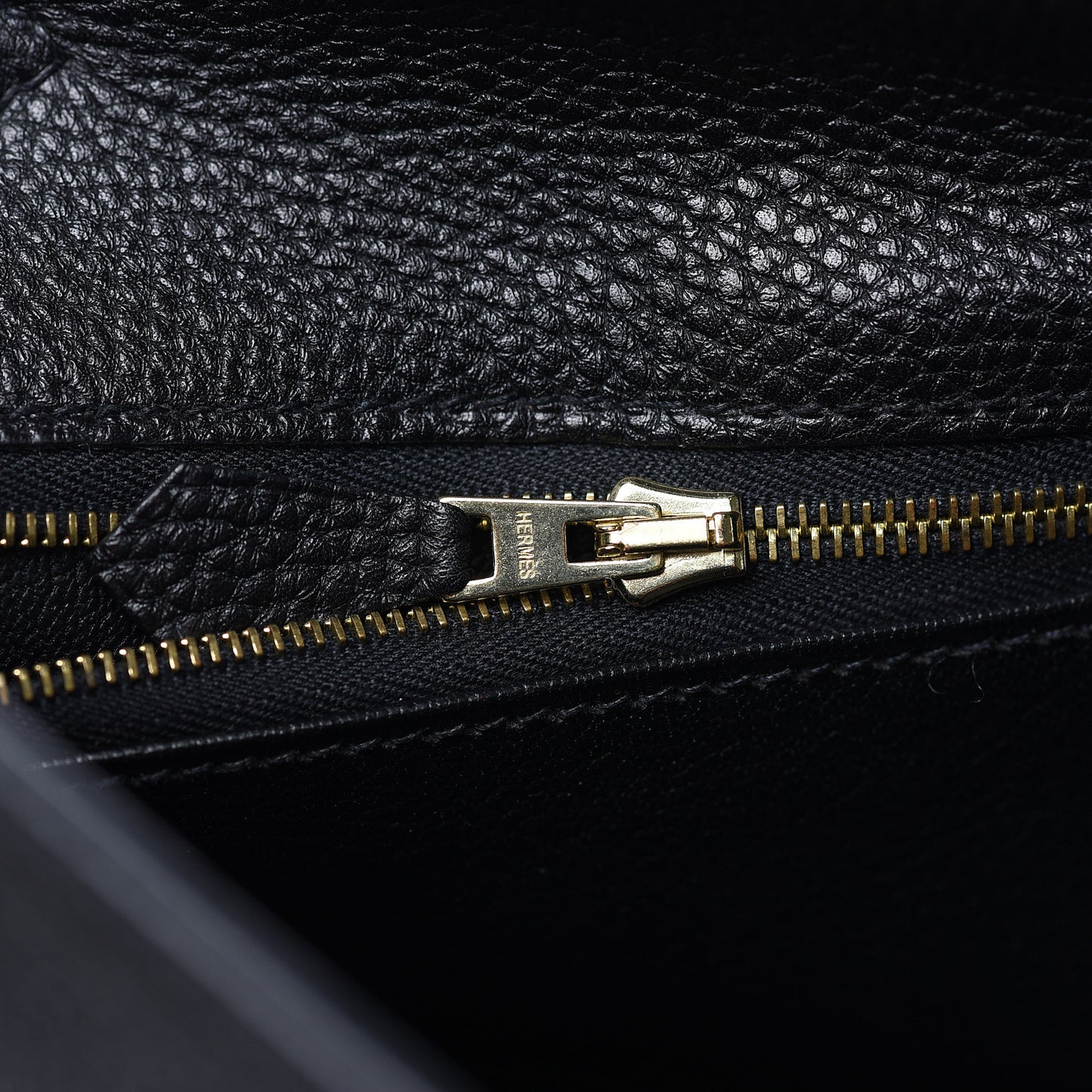 Togo Kelly Retourne 35 Black