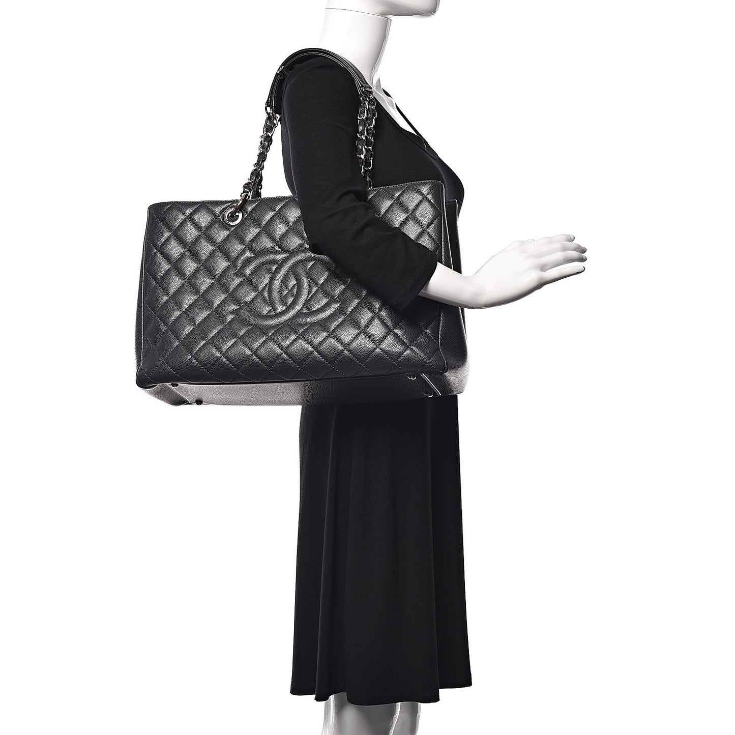 Caviar Quilted XL Grand Shopping Tote GST Dark Grey