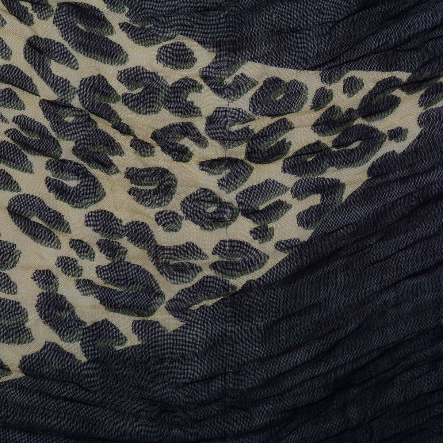 Cashmere Silk Leopard V Stole Kaki Vanilla