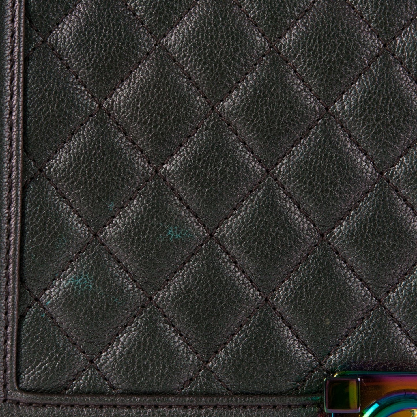 Iridescent Goatskin Quilted Medium Boy Flap Purple