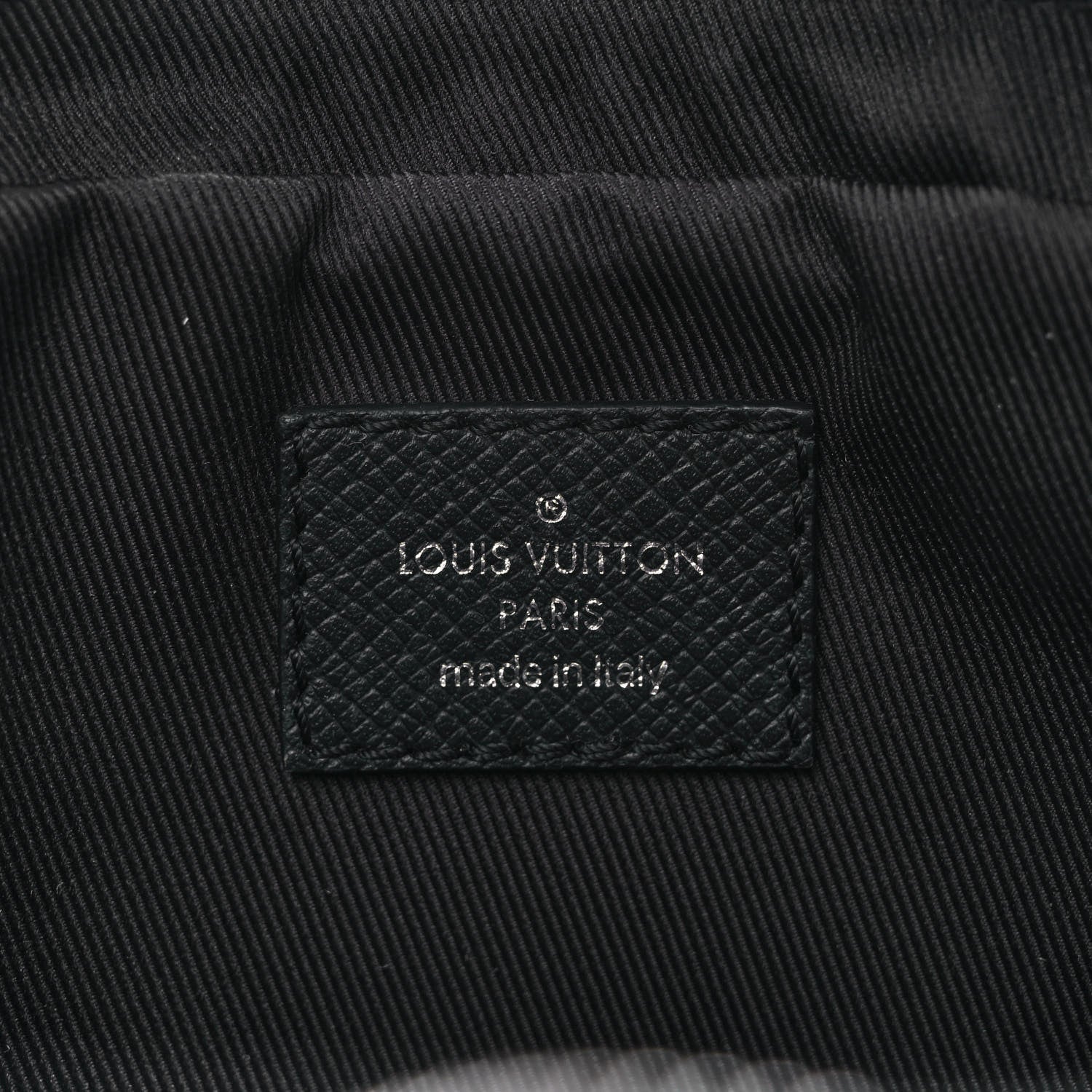 Louis Vuitton Taiga Monogram Outdoor Bumbag Black 6 of 8