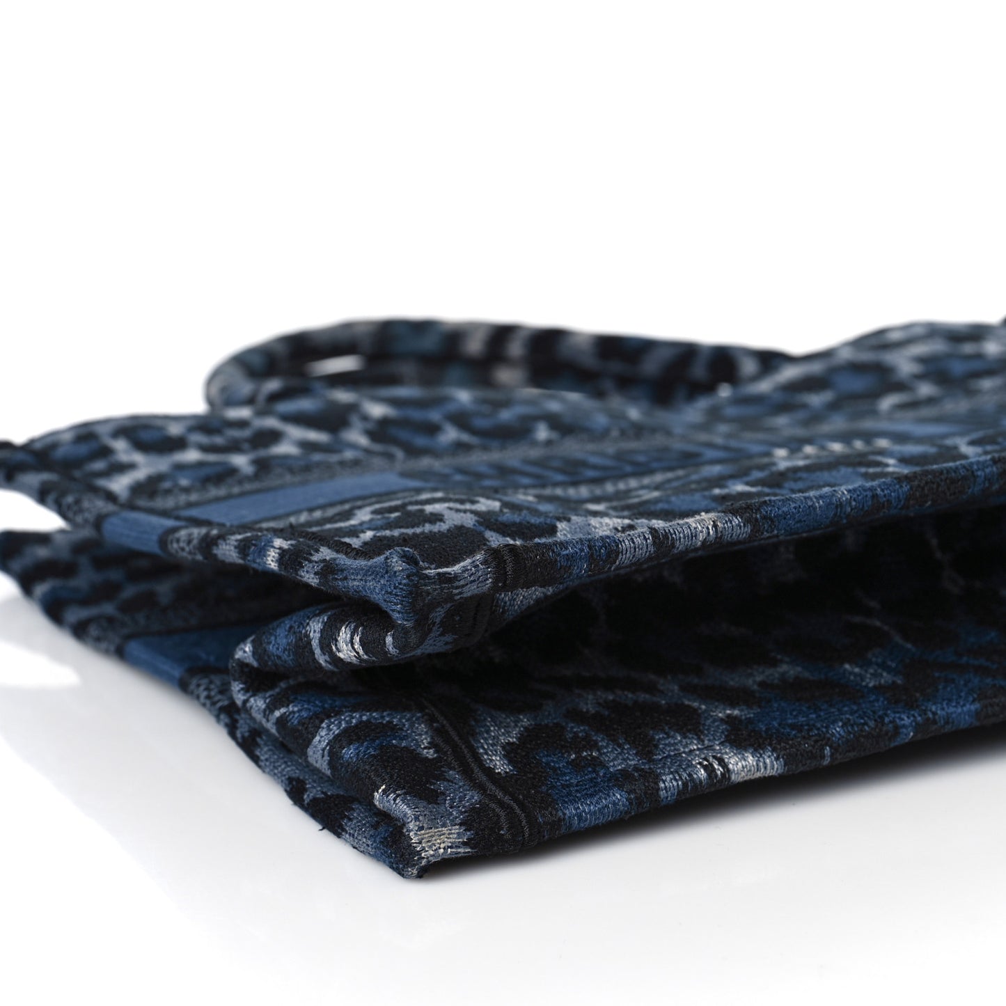 Canvas Mizza Embroidered Medium Leopard Book Tote Blue