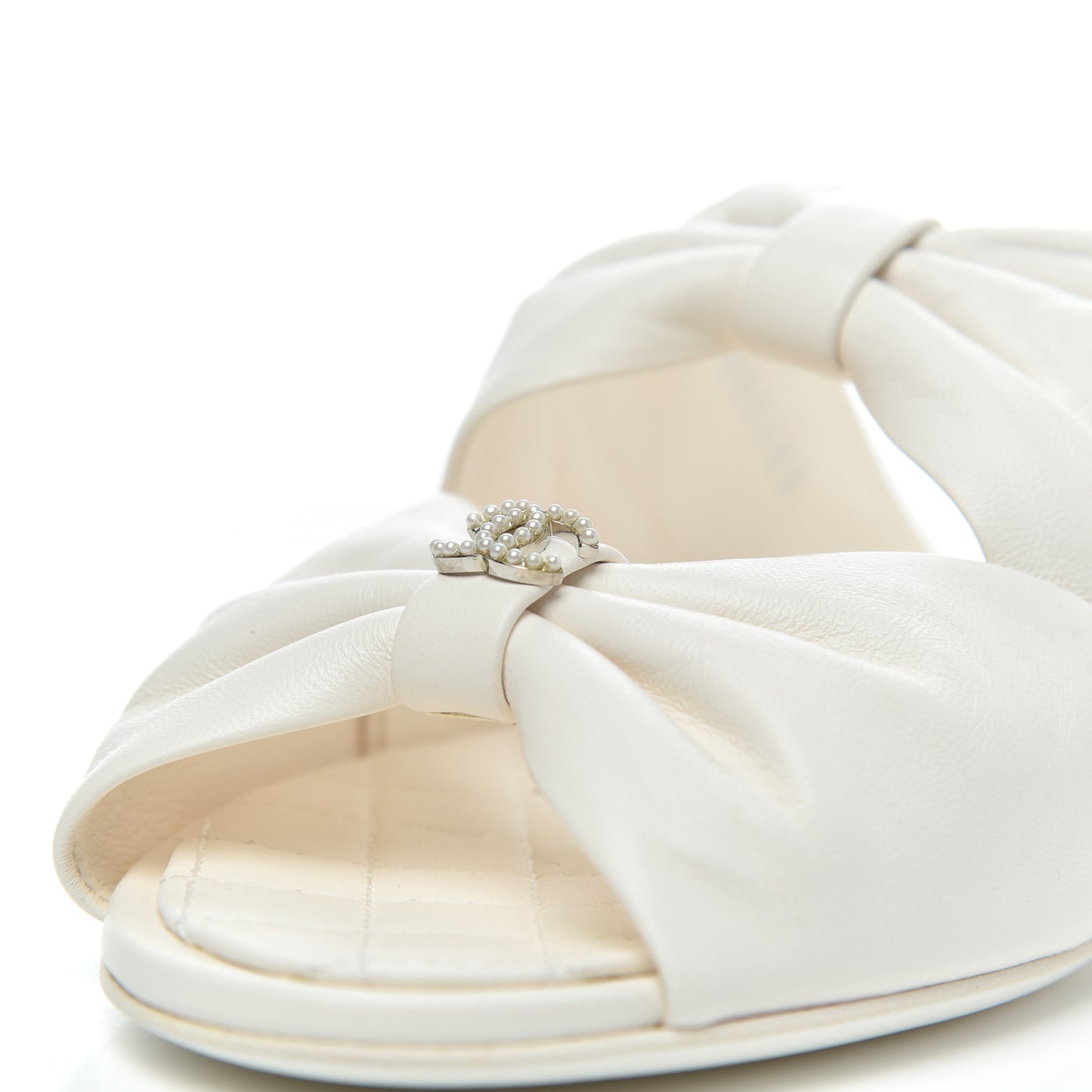 Lambskin Pearl Bow CC Flat Sandals 38 White