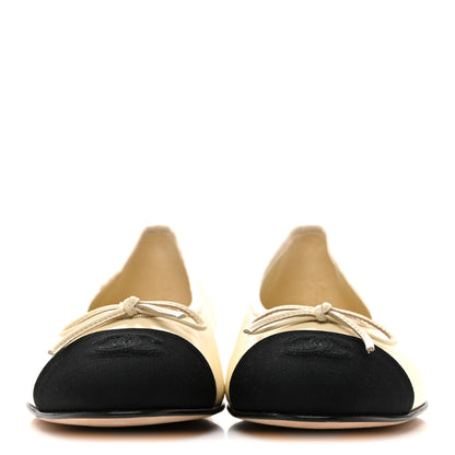 Chanel Calfskin Grosgrain Cap Toe CC Ballerina Flats 40 Ivory Black 3 of 10