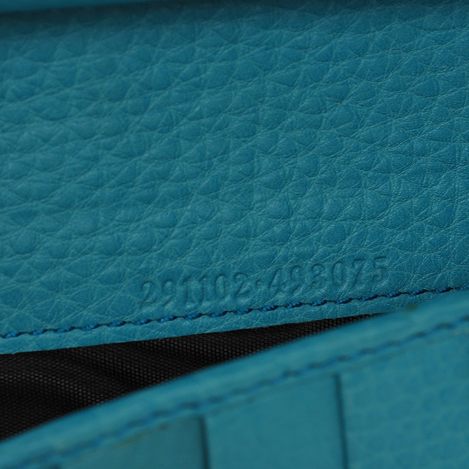 Gucci Pebbled Calfskin Soho Zip Around Wallet Deep Cobalt 6 of 9