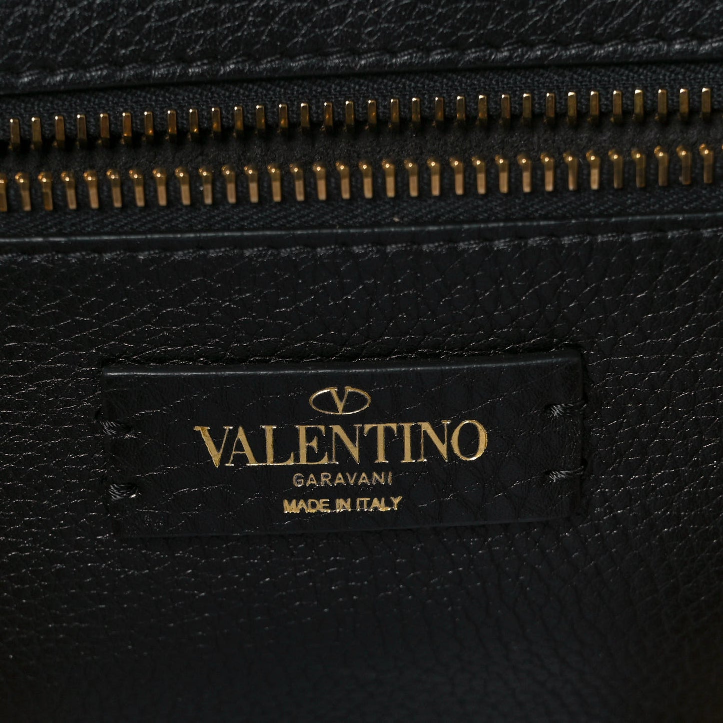 Raffia Calfskin Rockstud Tote Naturale Black