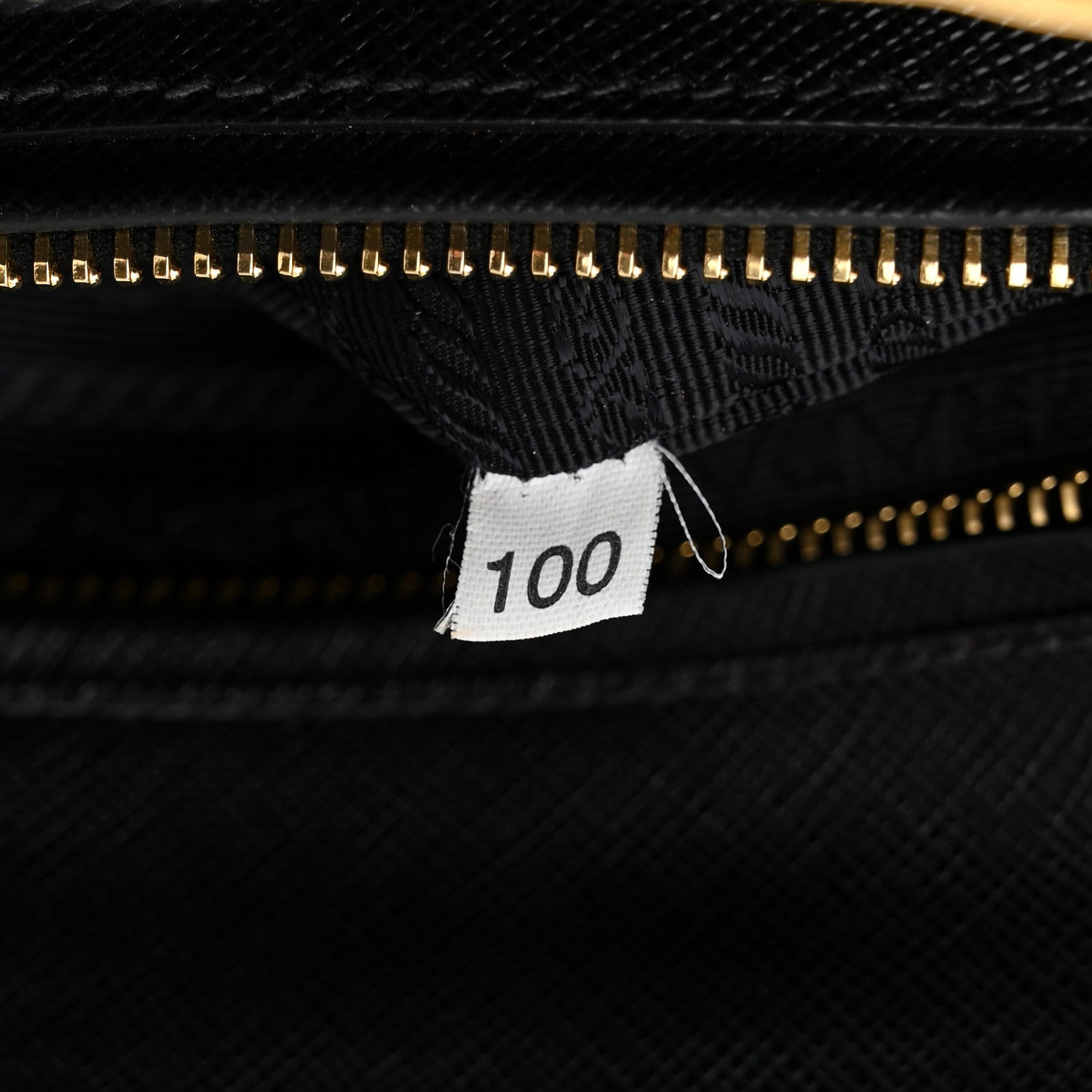 タグ Prada Saffiano Lux Medium Galleria Double Zip Tote Black 1641117