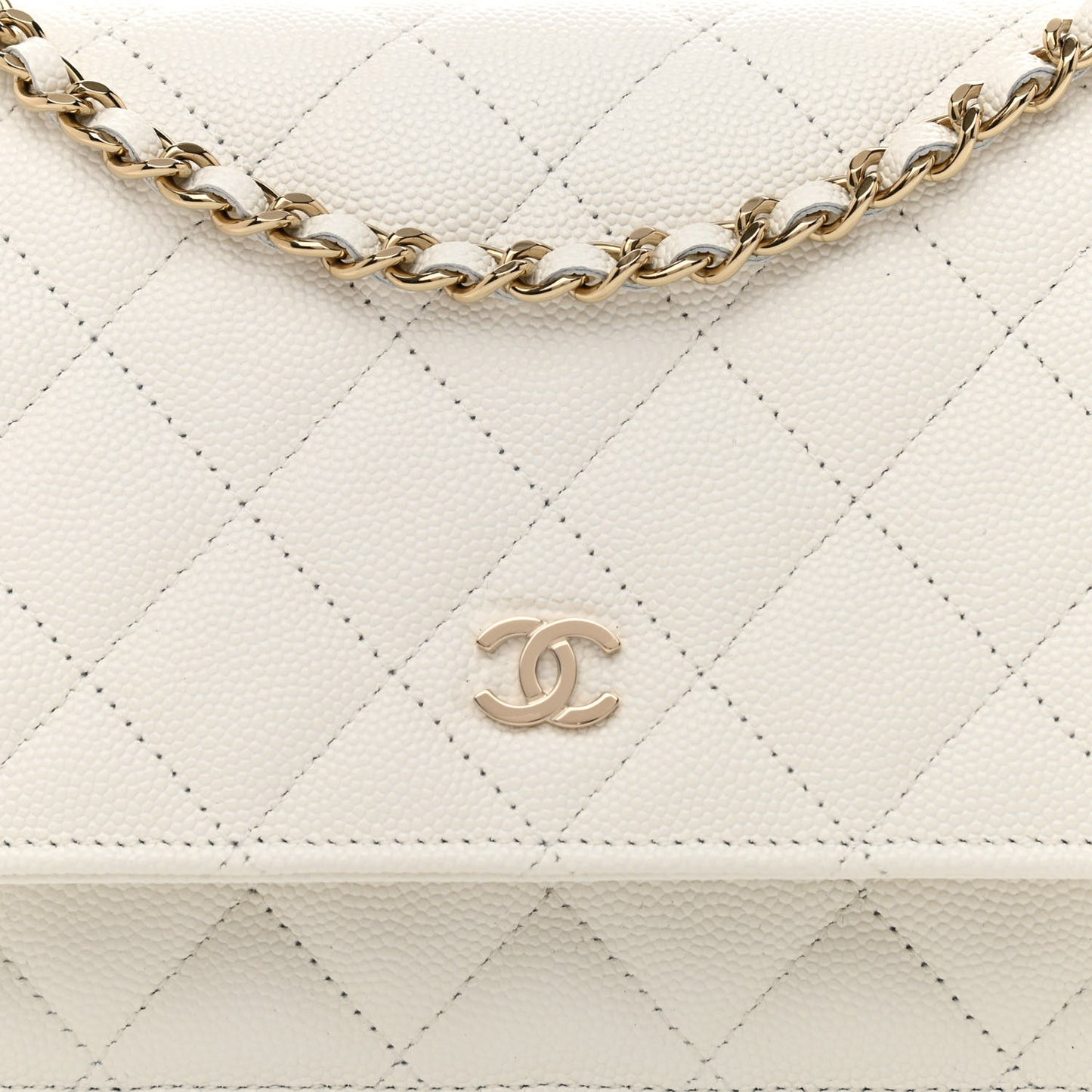 Caviar Quilted Wallet On Chain WOC White