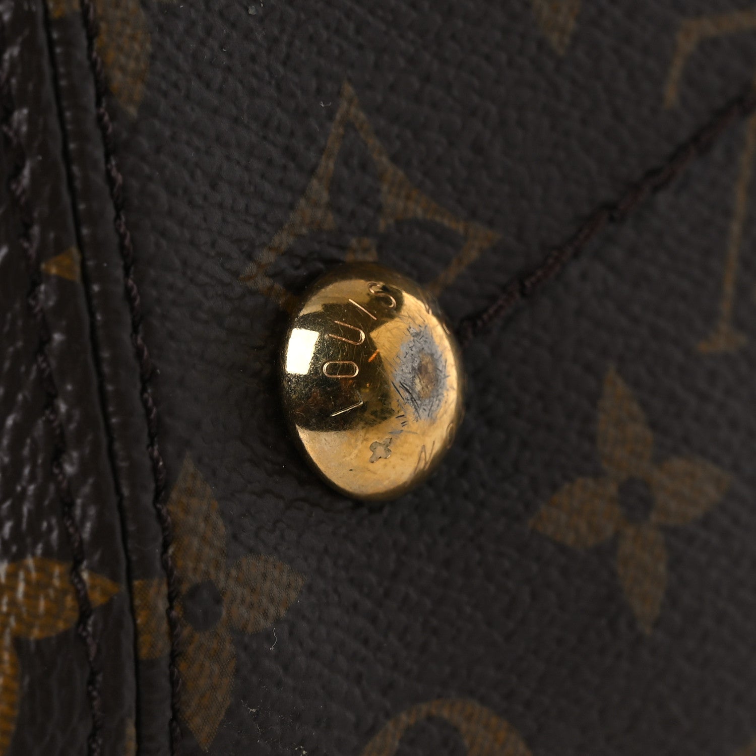Louis Vuitton Monogram Artsy MM 15 of 16