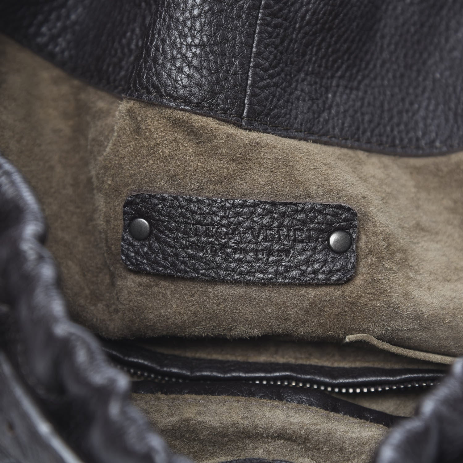 Bottega Veneta Washed Cervo Deerskin Intrecciato Bering Hobo Ebano 6 of 11