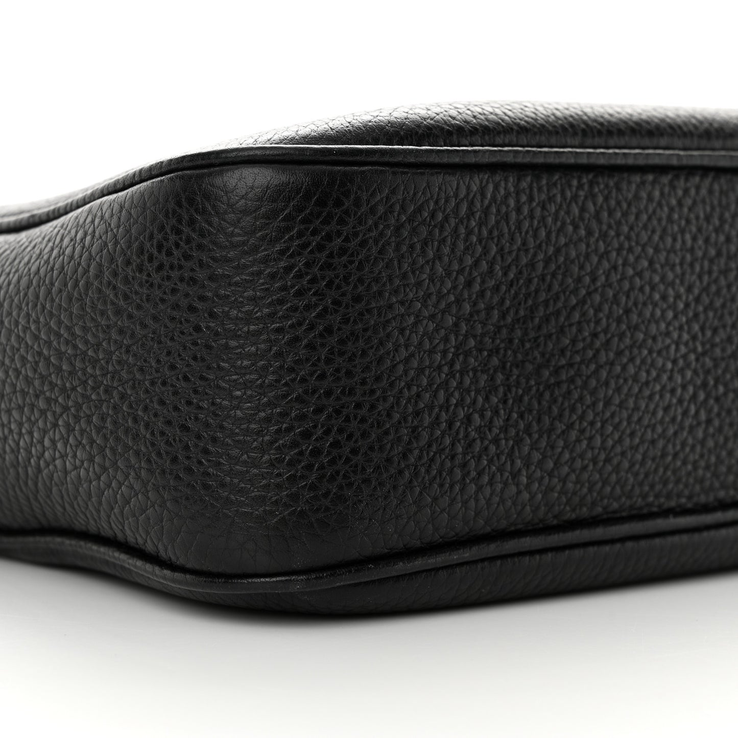 Pebbled Calfskin Small Soho Disco Bag Black