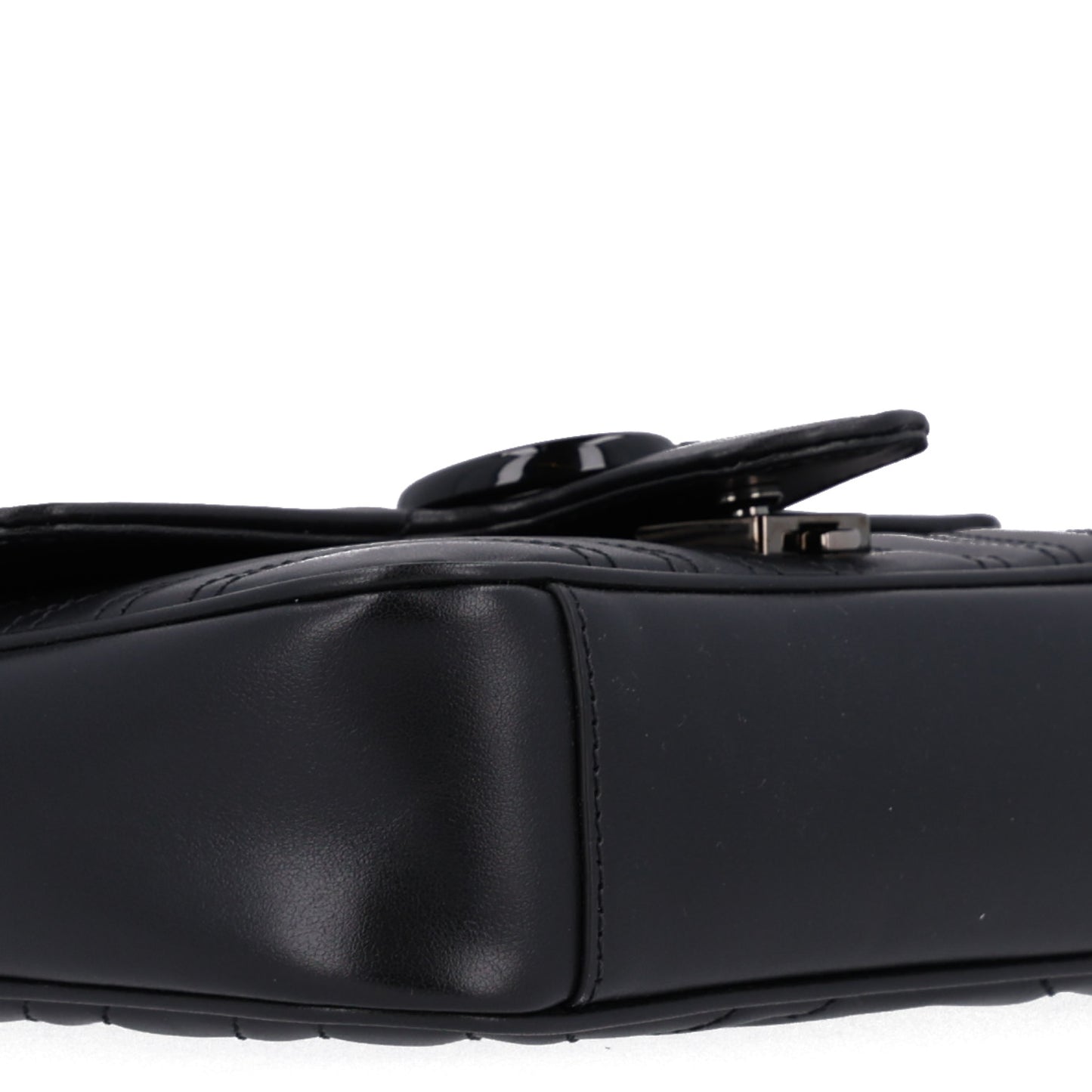 Calfskin Matelasse Monochrome Mini GG Marmont Shoulder Bag Black