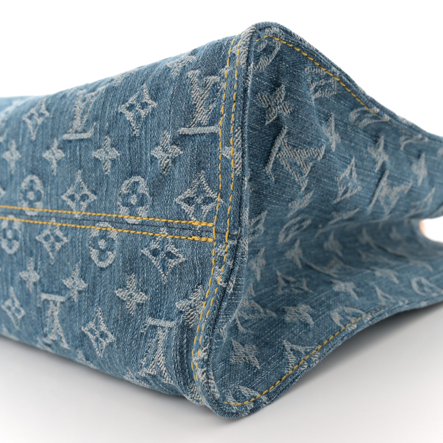 Louis Vuitton Monogram Denim Onthego MM Blue 9 of 9