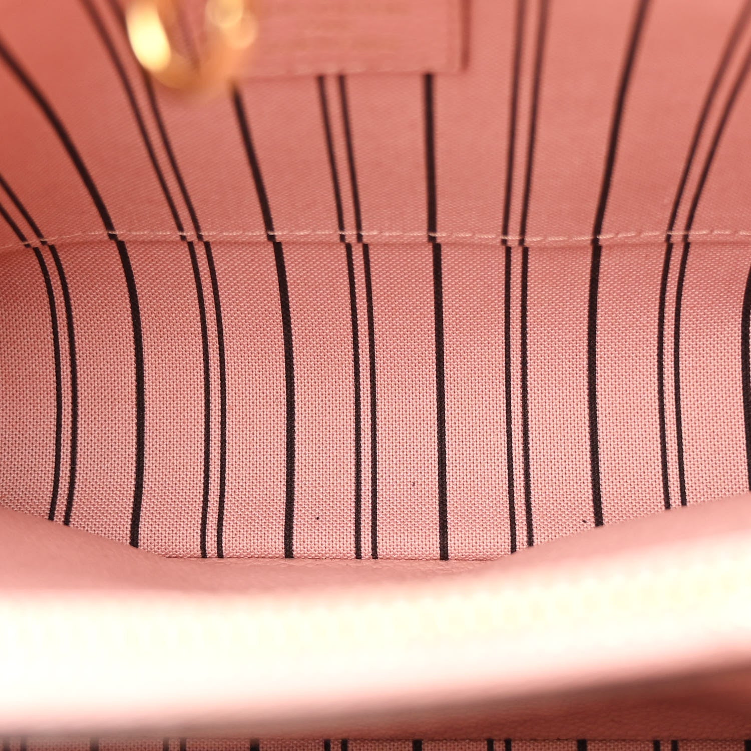 Louis Vuitton Empreinte Montaigne BB Rose Poudre 5 of 11