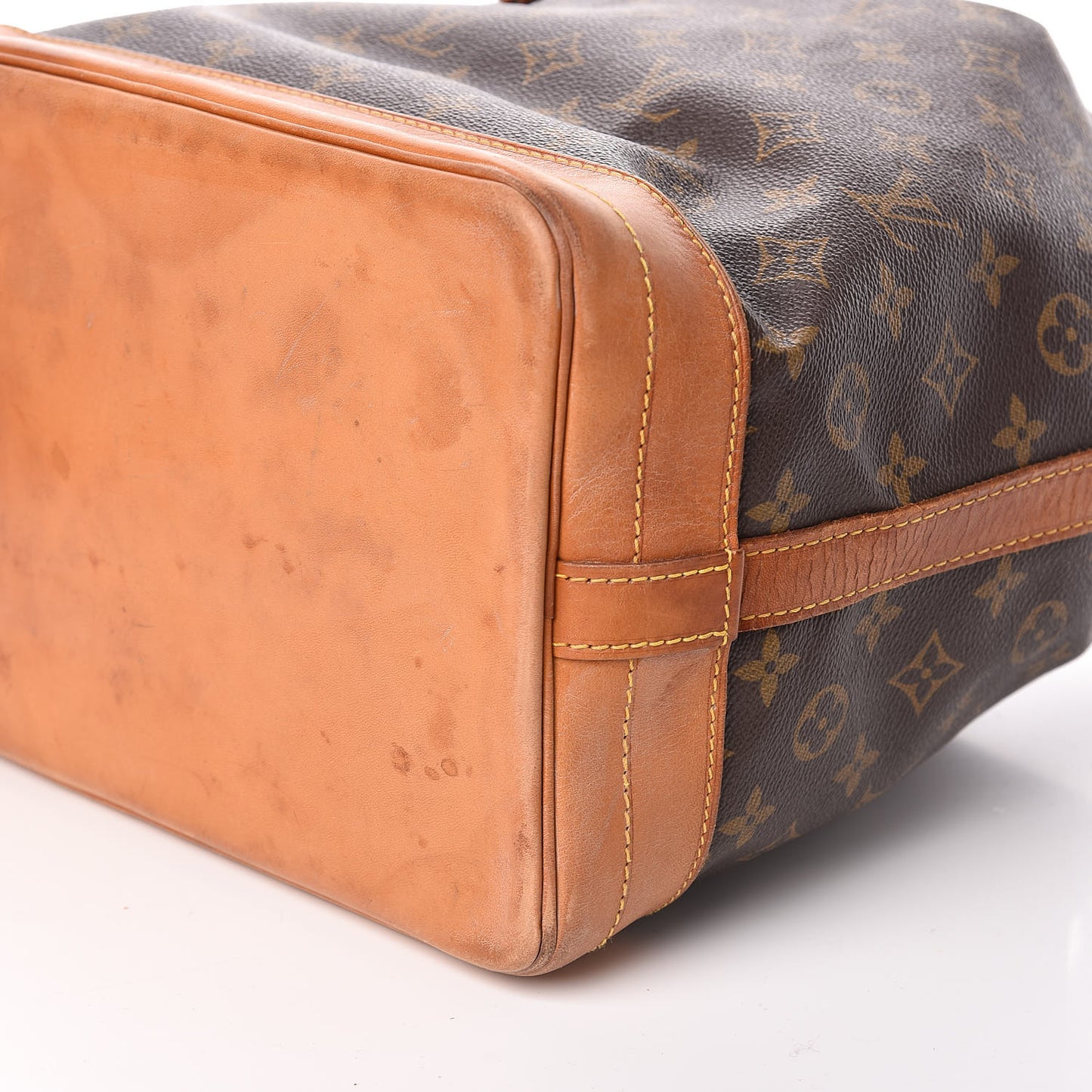Monogram Noe