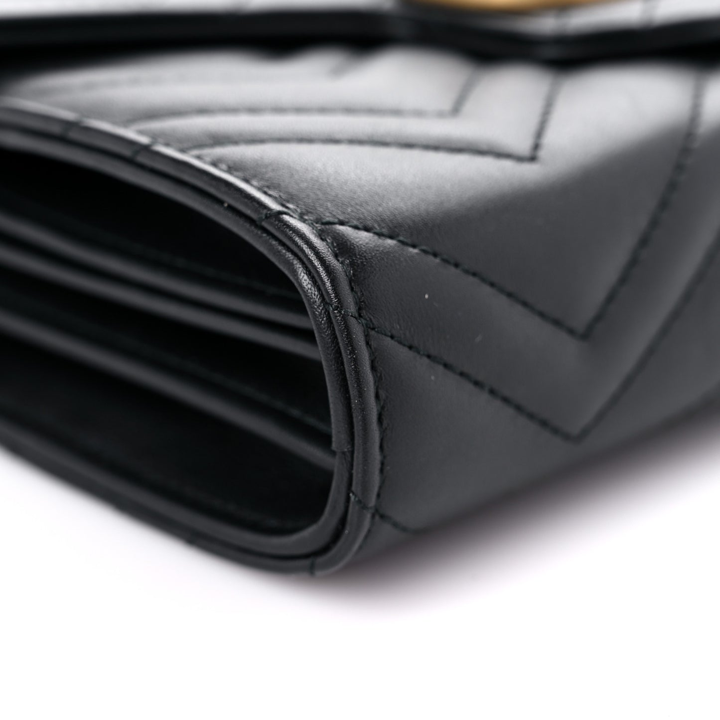 Calfskin Matelasse GG Marmont Chain Wallet Black