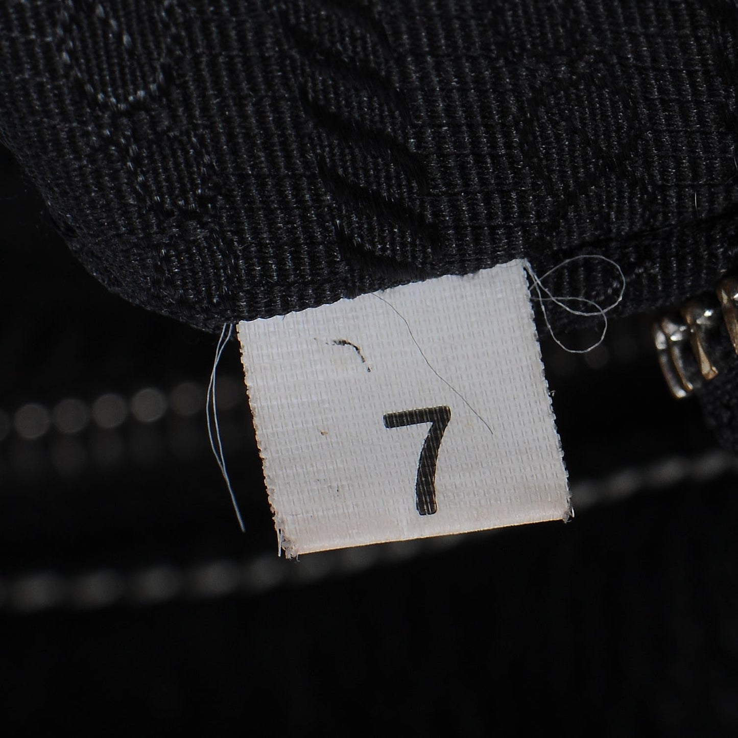 Vitello Daino Side Pocket Tote Black
