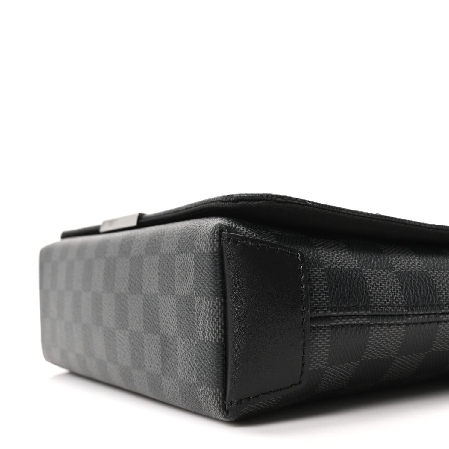 Louis Vuitton Damier Graphite District PM 9 of 10
