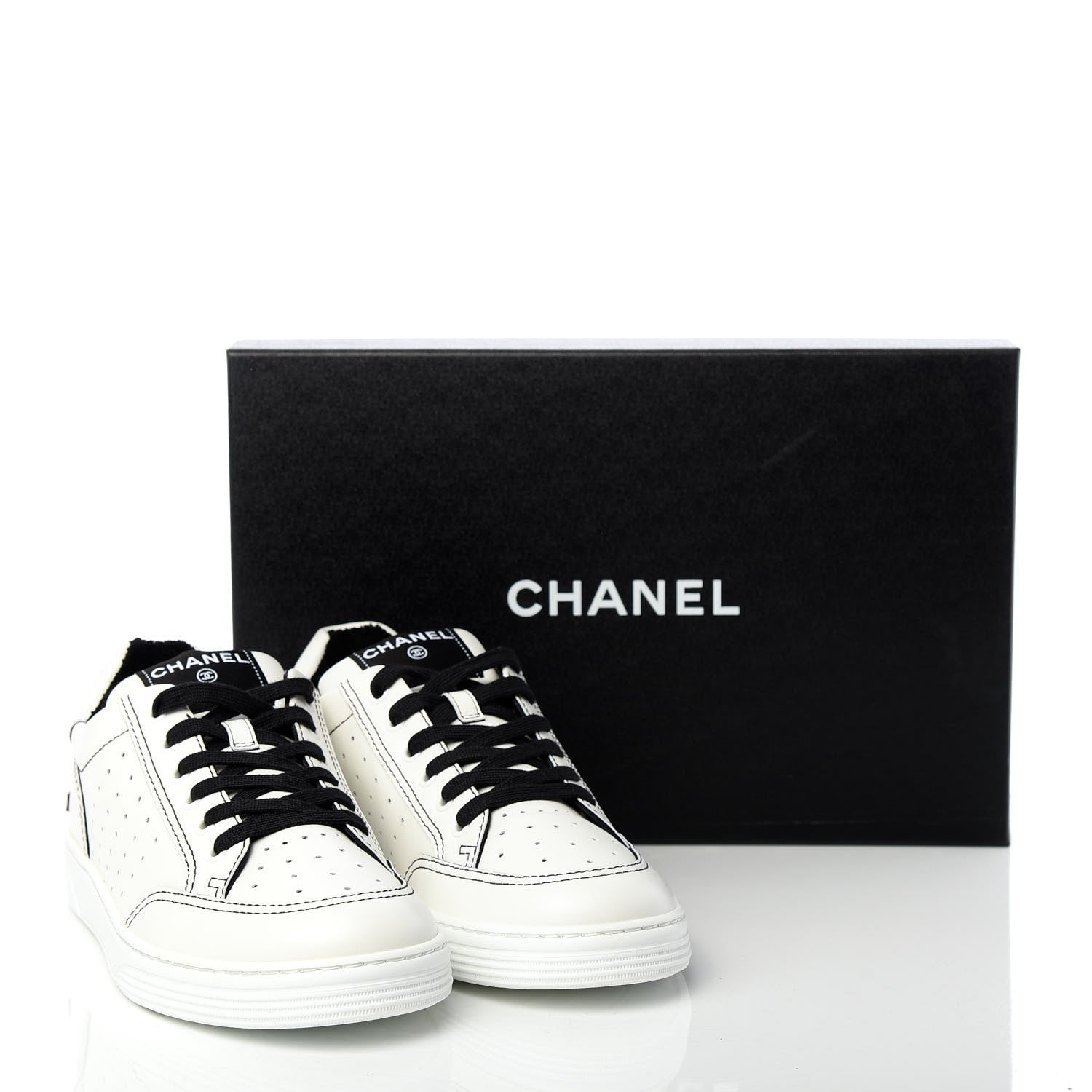 Chanel Calfskin Womens Logo Sneakers 40 Black White 11 of 11