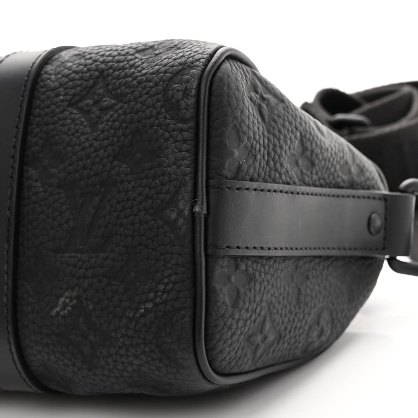 Monogram Taurillon Keepall Bandouliere 25 Black
