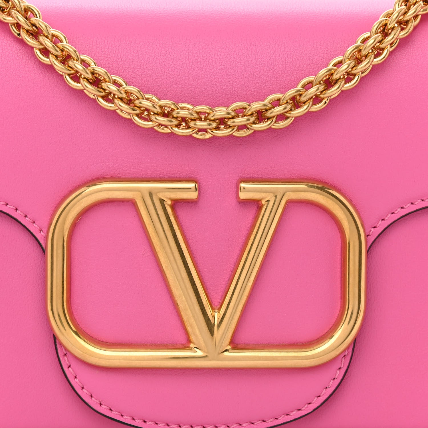 Valentino Garavani Calfskin Vlogo Loco Shoulder Bag Feminine Pink 7 of 9