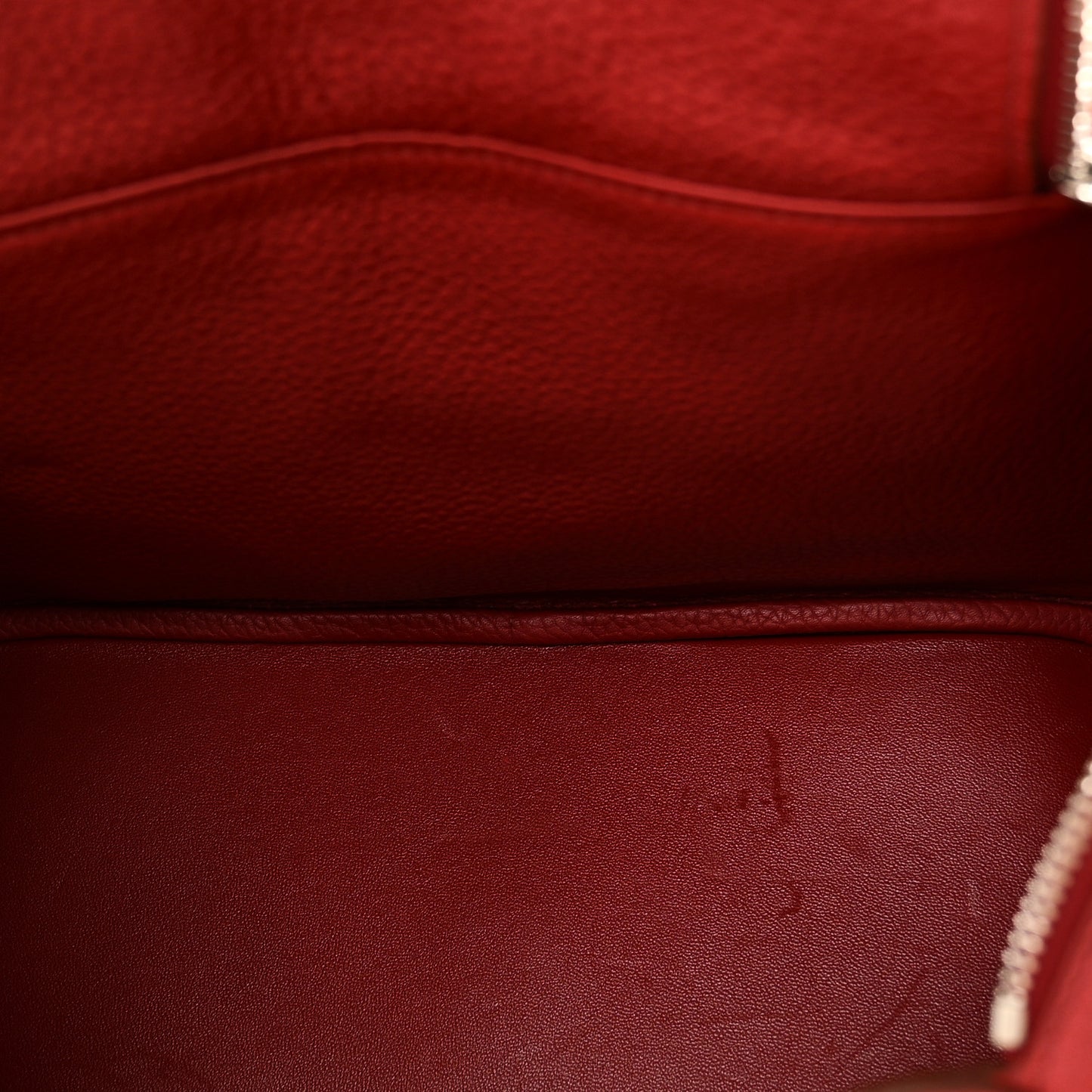 Taurillon Clemence Lindy 30 Rouge Garance