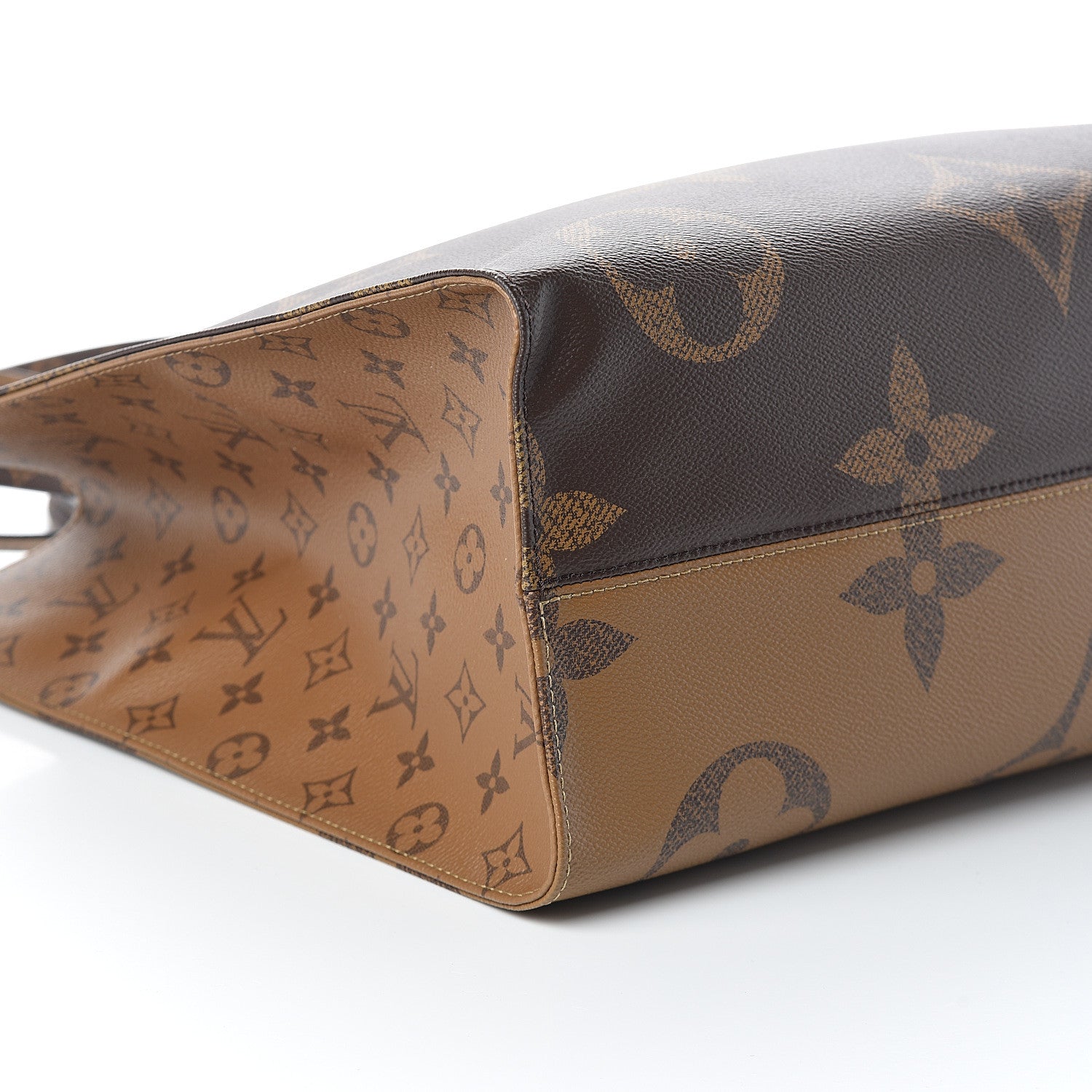 Louis Vuitton Reverse Monogram Giant Onthego GM 7 of 8