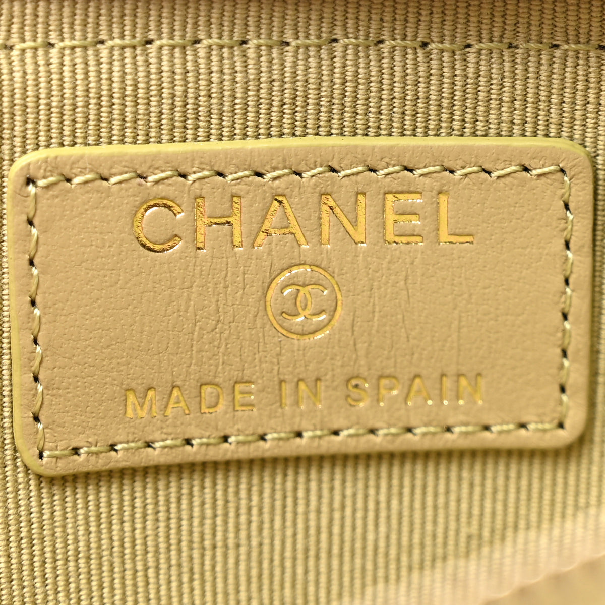 Lambskin Quilted Chanel 19 Zip Card Holder Wallet Light Green