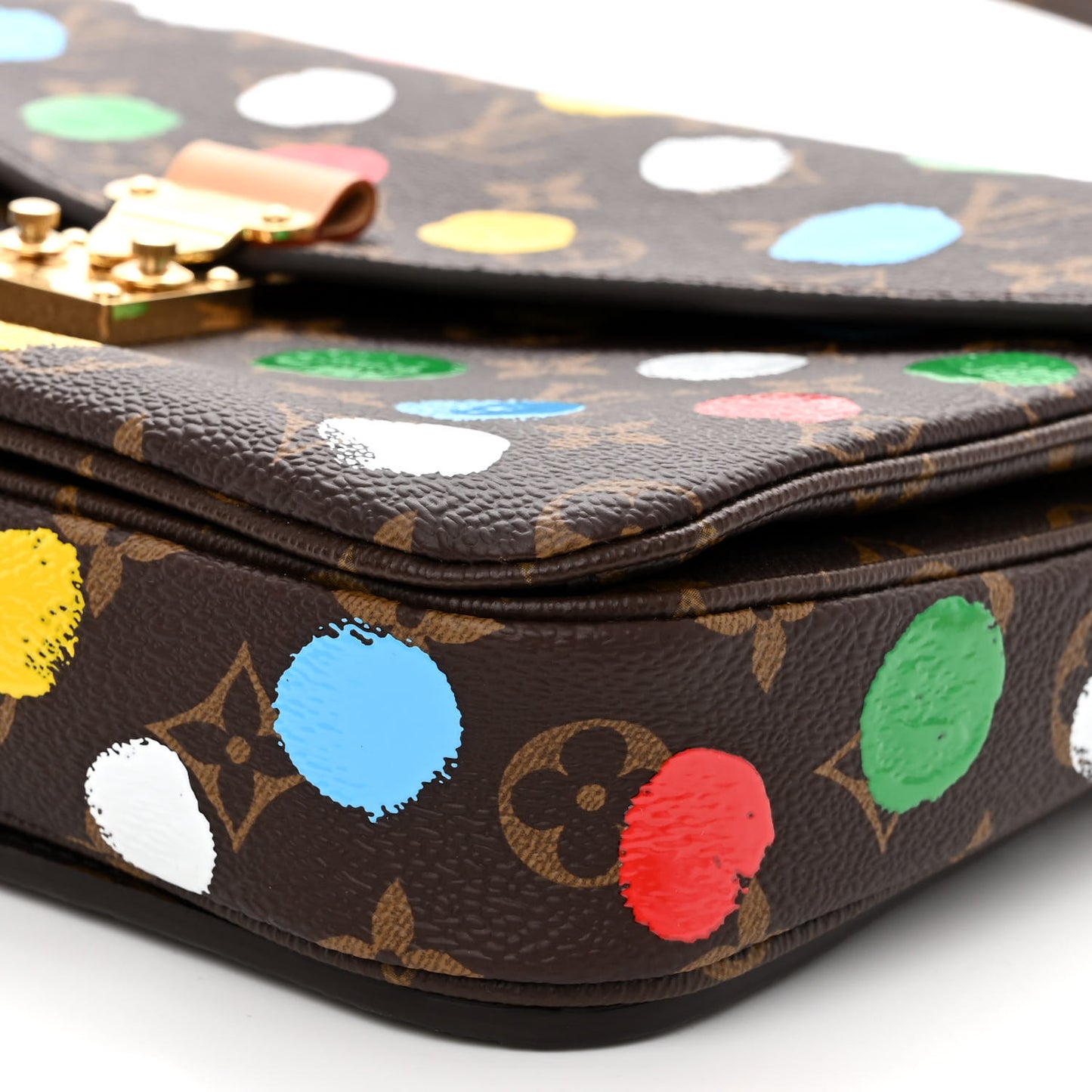 LV x YK Monogram Dots Pochette Métis