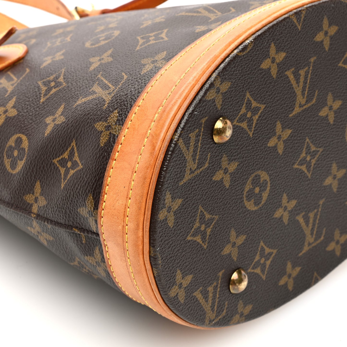 Monogram Petit Bucket 23
