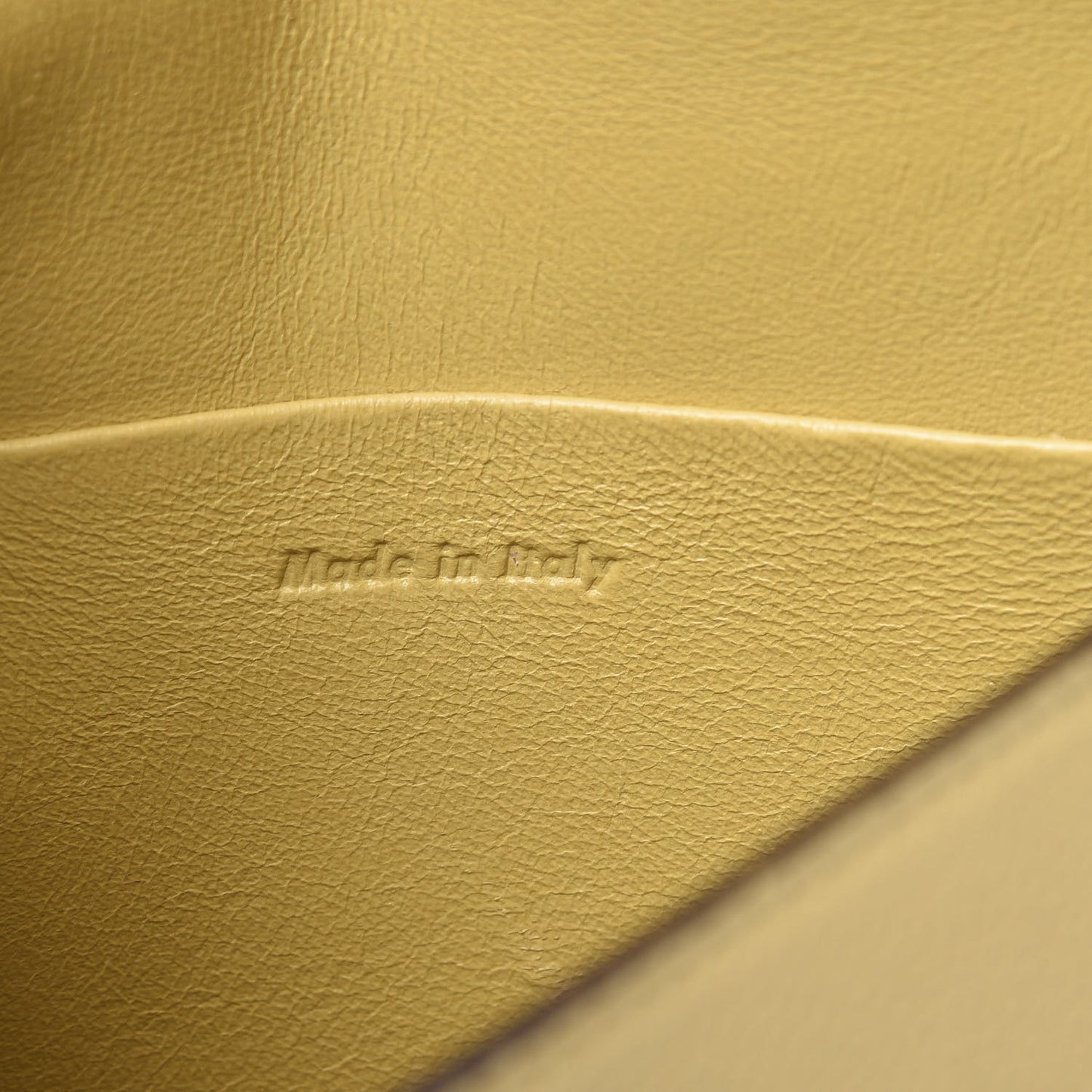Baby Grained Calfskin Small Trotteur Vanilla