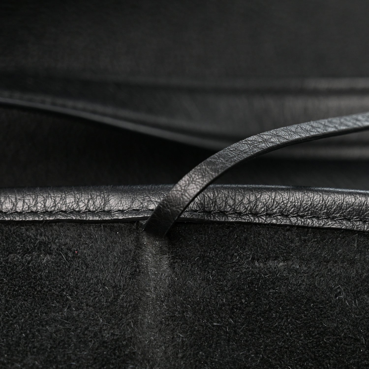 The Row Grained Calfskin Large N/S Park Tote Black 6 of 12