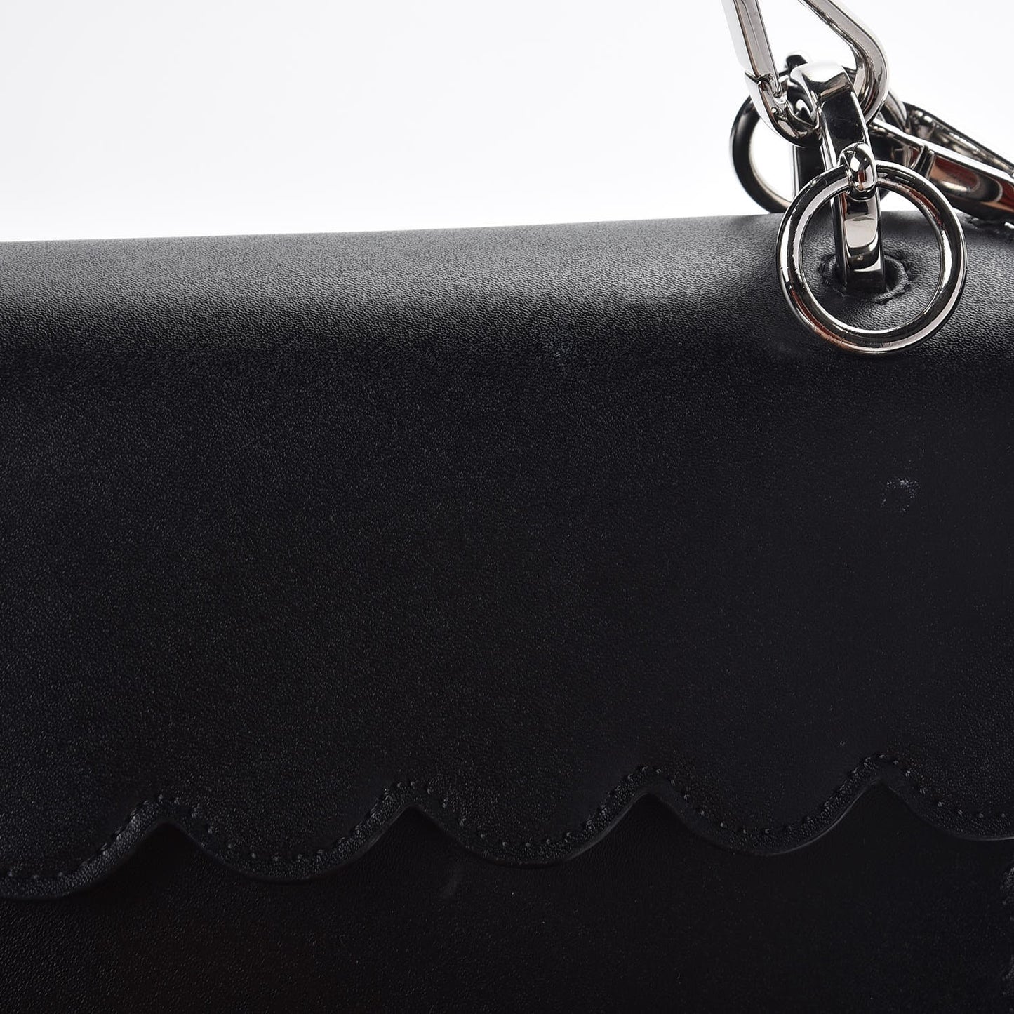 Vitello Liberty Pearl Bi-Color Flowers and Bows Scalloped Studded Kan I Shoulder Bag Black Camelia