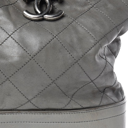 Chanel Iridescent Calfskin VIP Shopping Tote Grey 25 of 34
