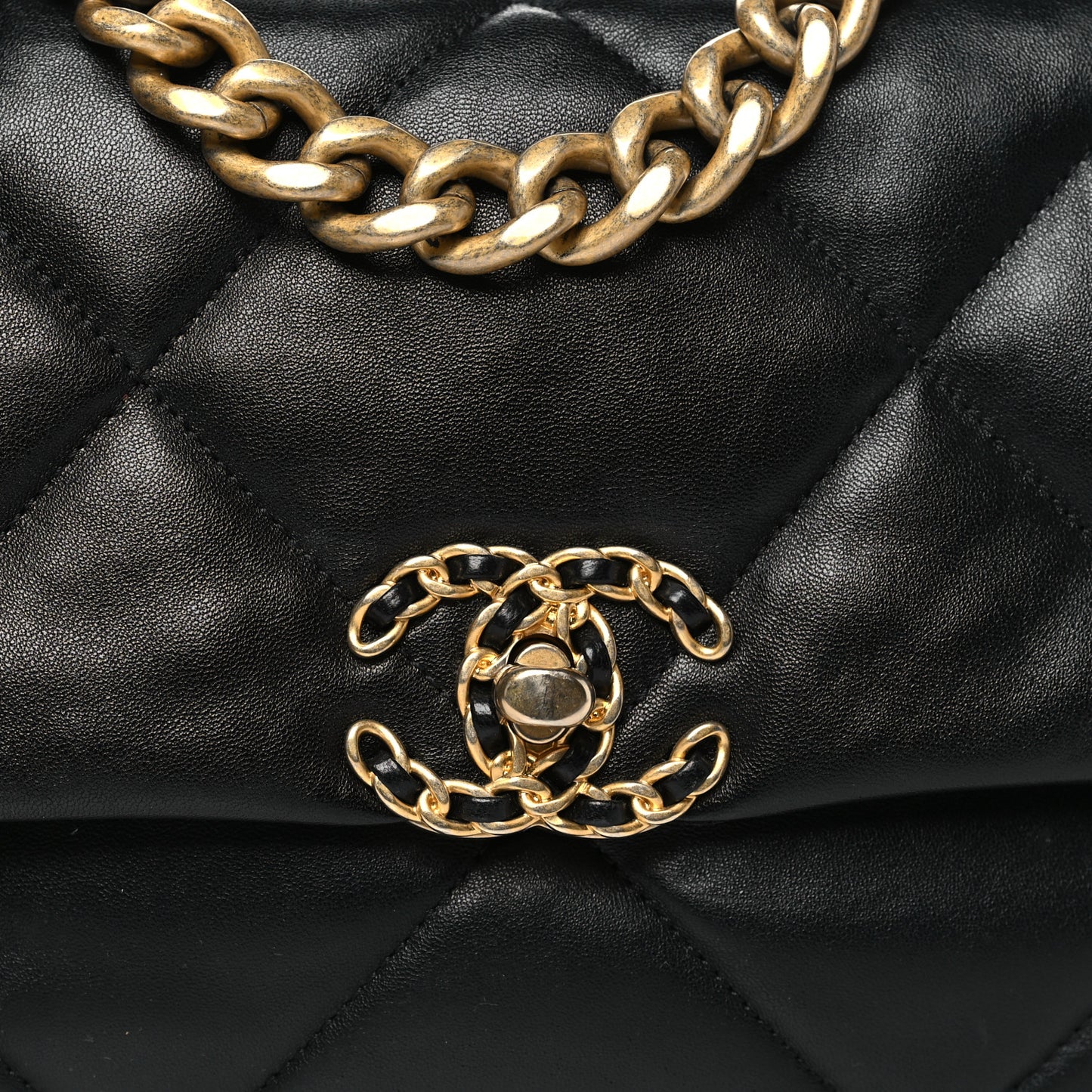 Goatskin Quilted Medium Chanel 19 Flap Black