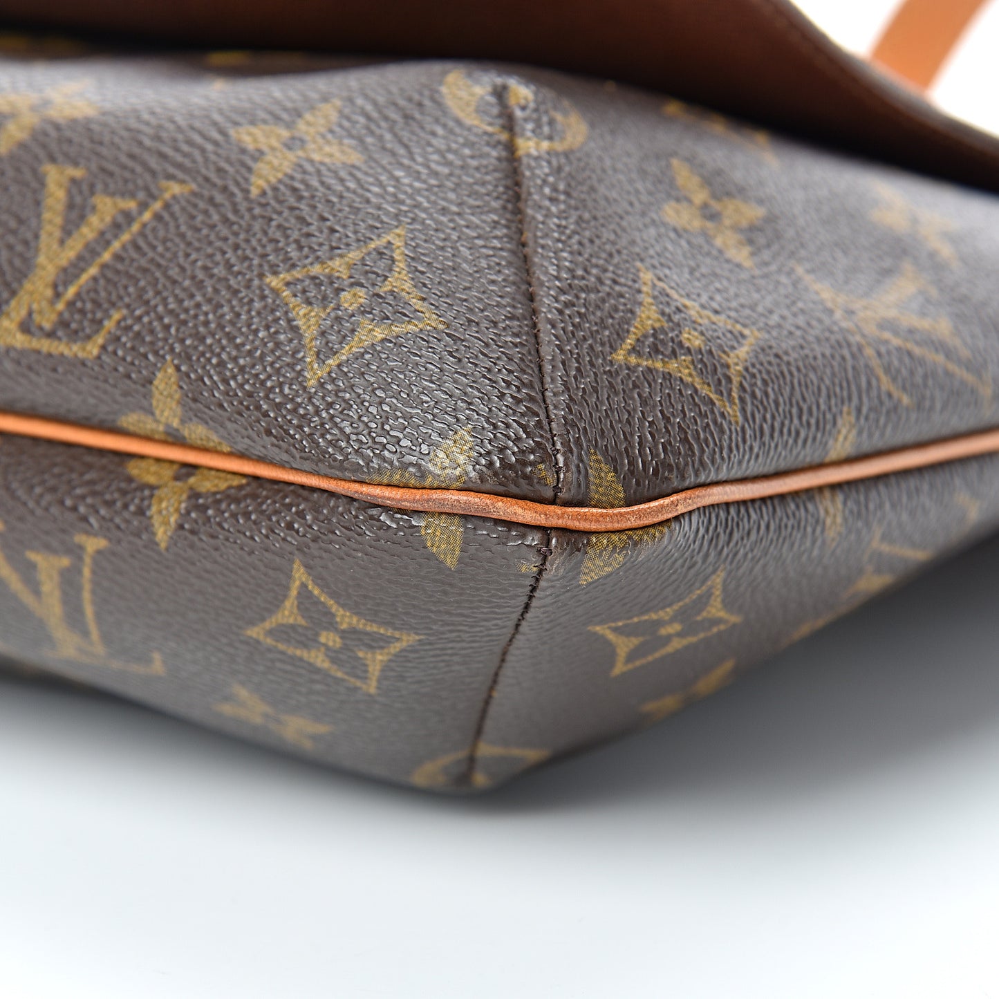 Monogram Musette GM
