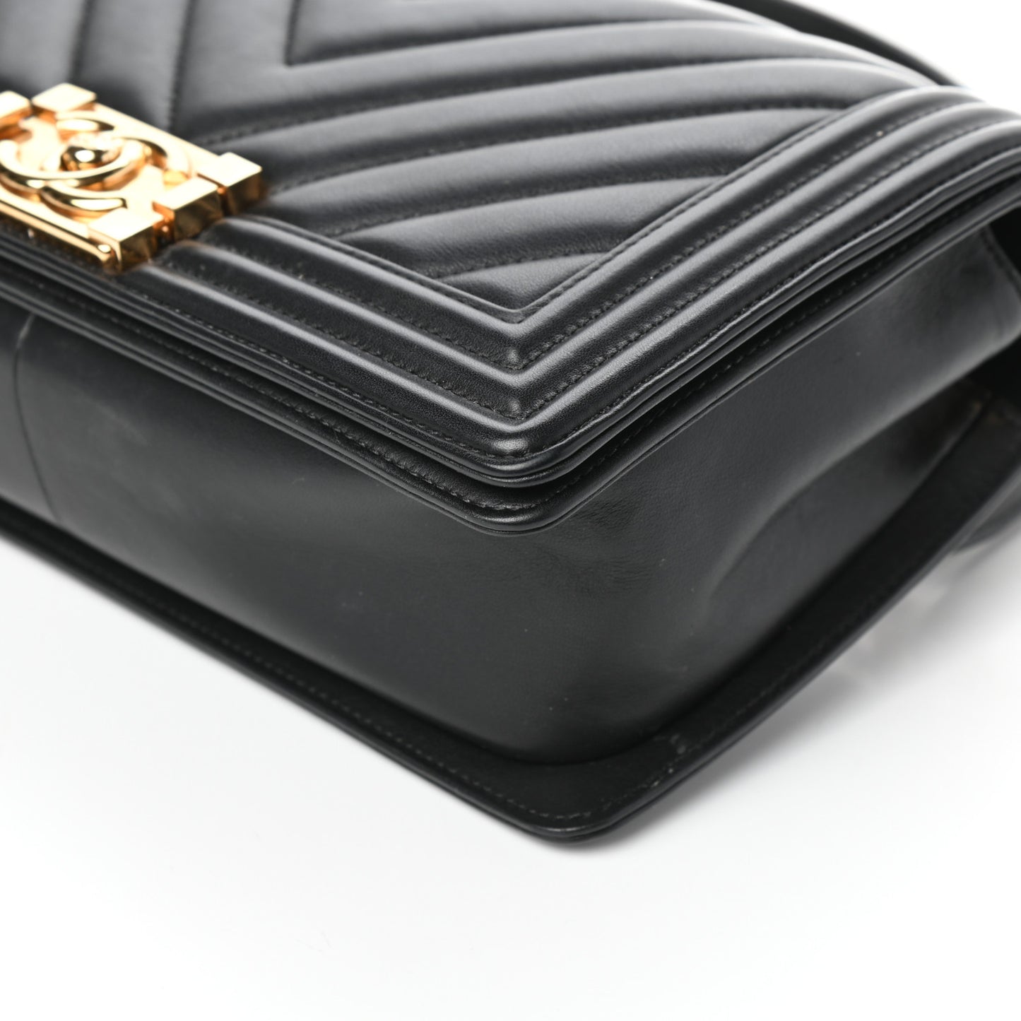 Calfskin Chevron Quilted Medium Boy Flap Black