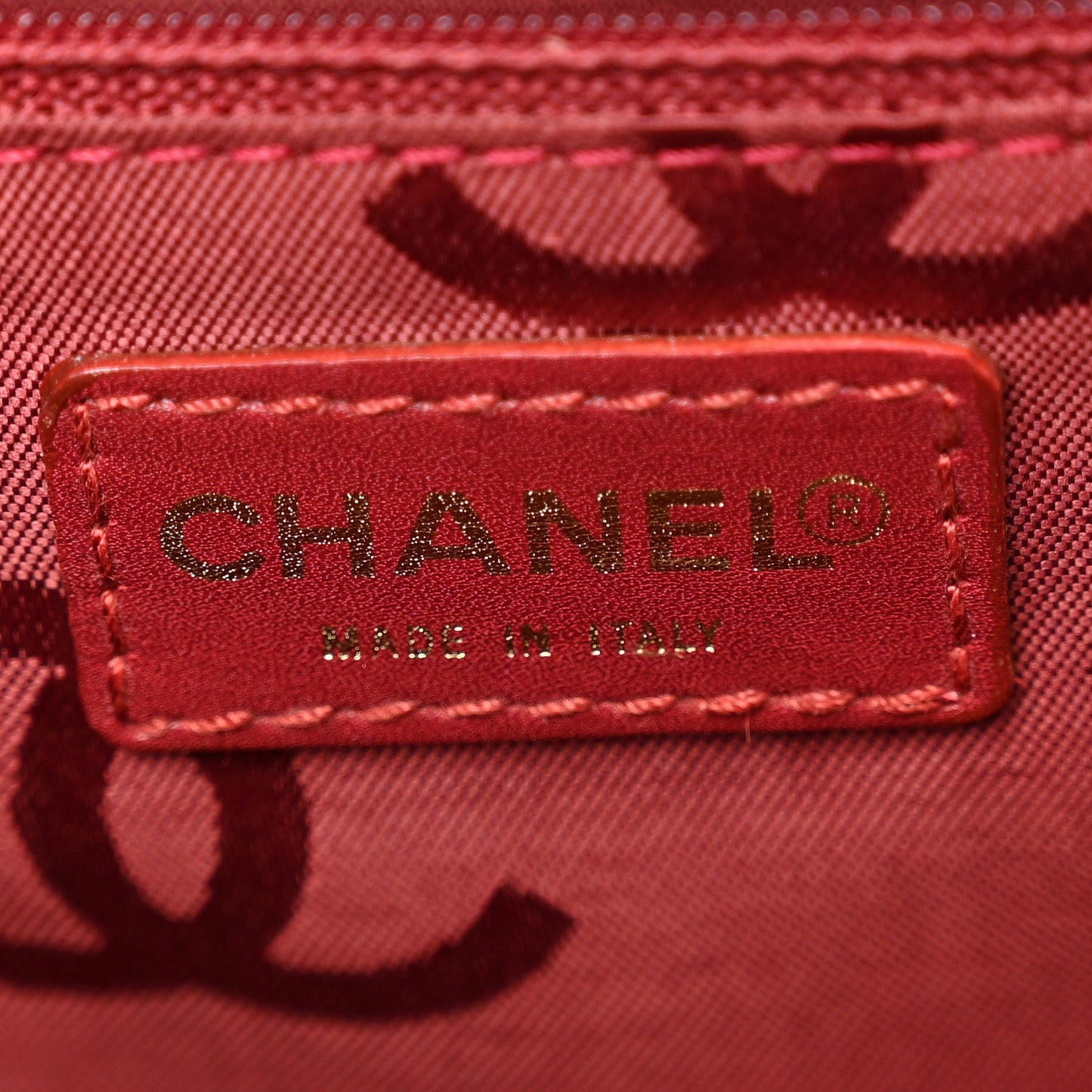 Calfskin Contrast Stitch Surpique Bowler Red