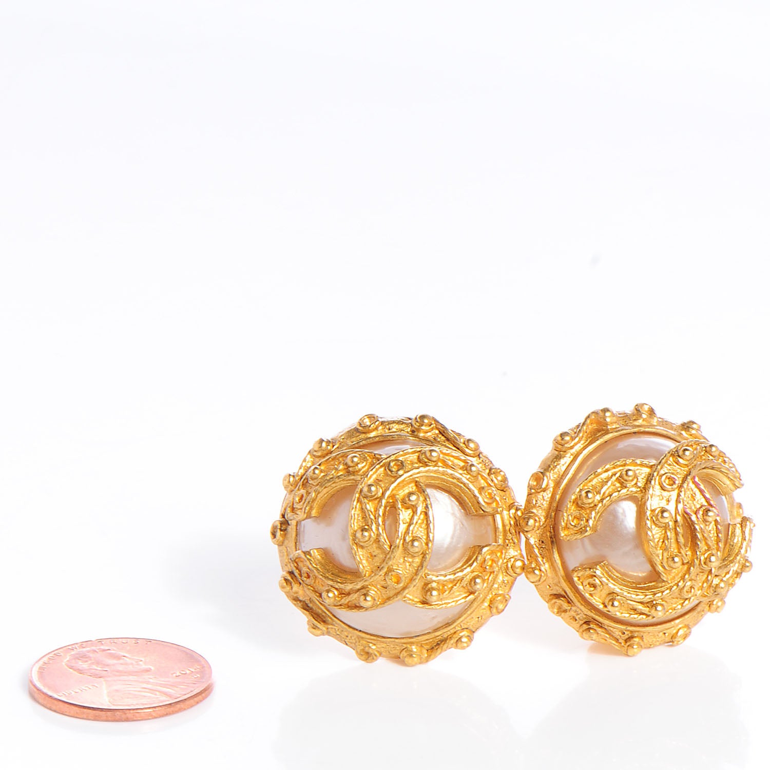 Chanel Pearl CC Clip On Earrings Gold 2 of 5