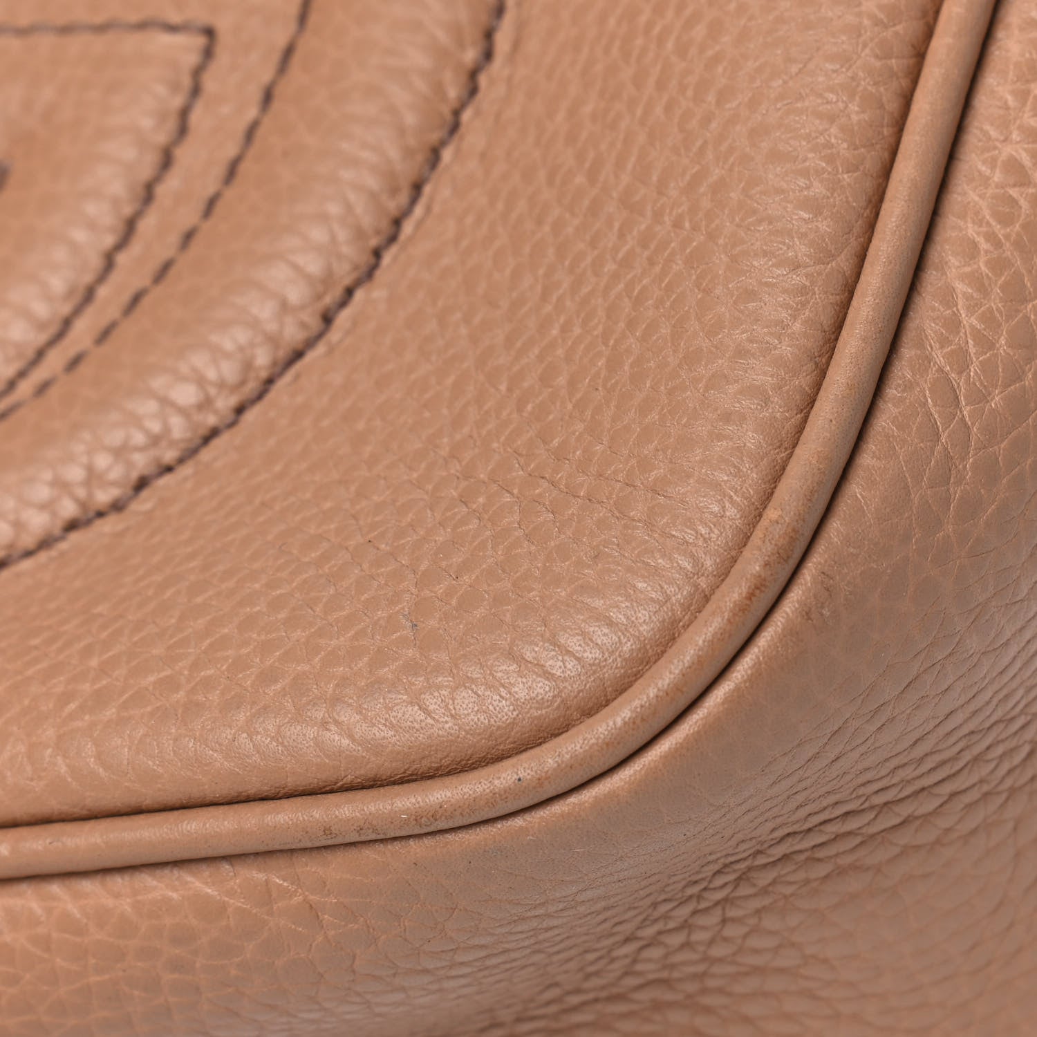 Gucci Pebbled Calfskin Small Soho Disco Bag Camelia 6 of 10