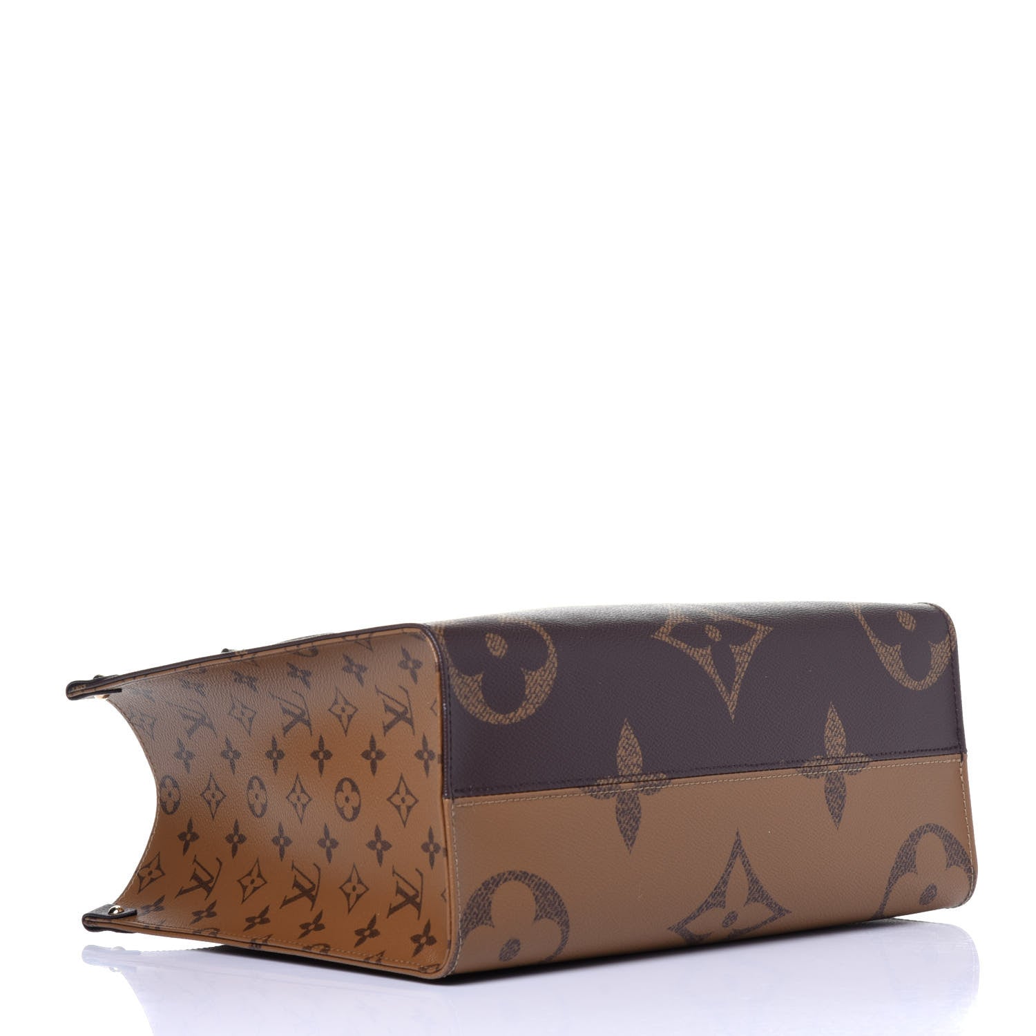 Louis Vuitton Reverse Monogram Giant Onthego MM 4 of 10