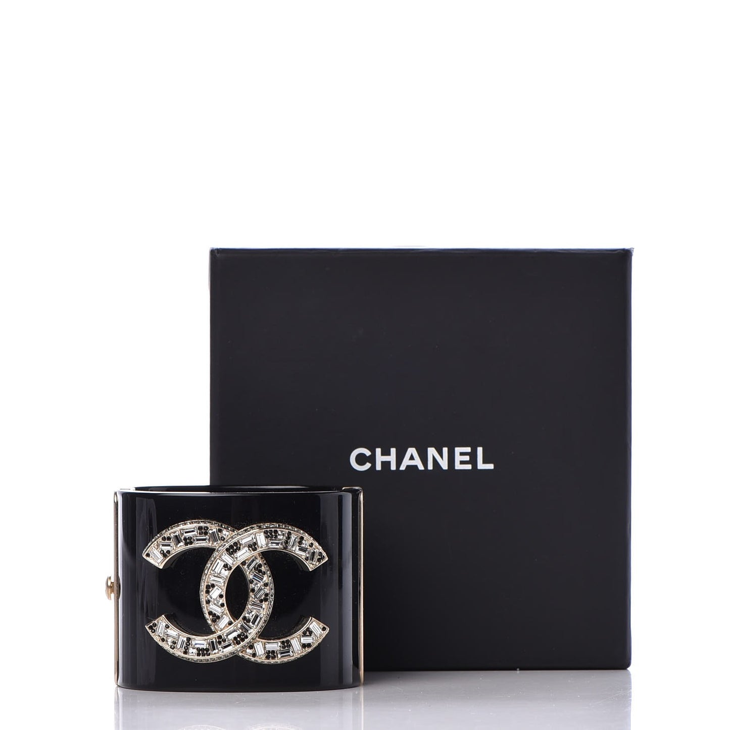 Resin Crystal CC Cuff Black Gold