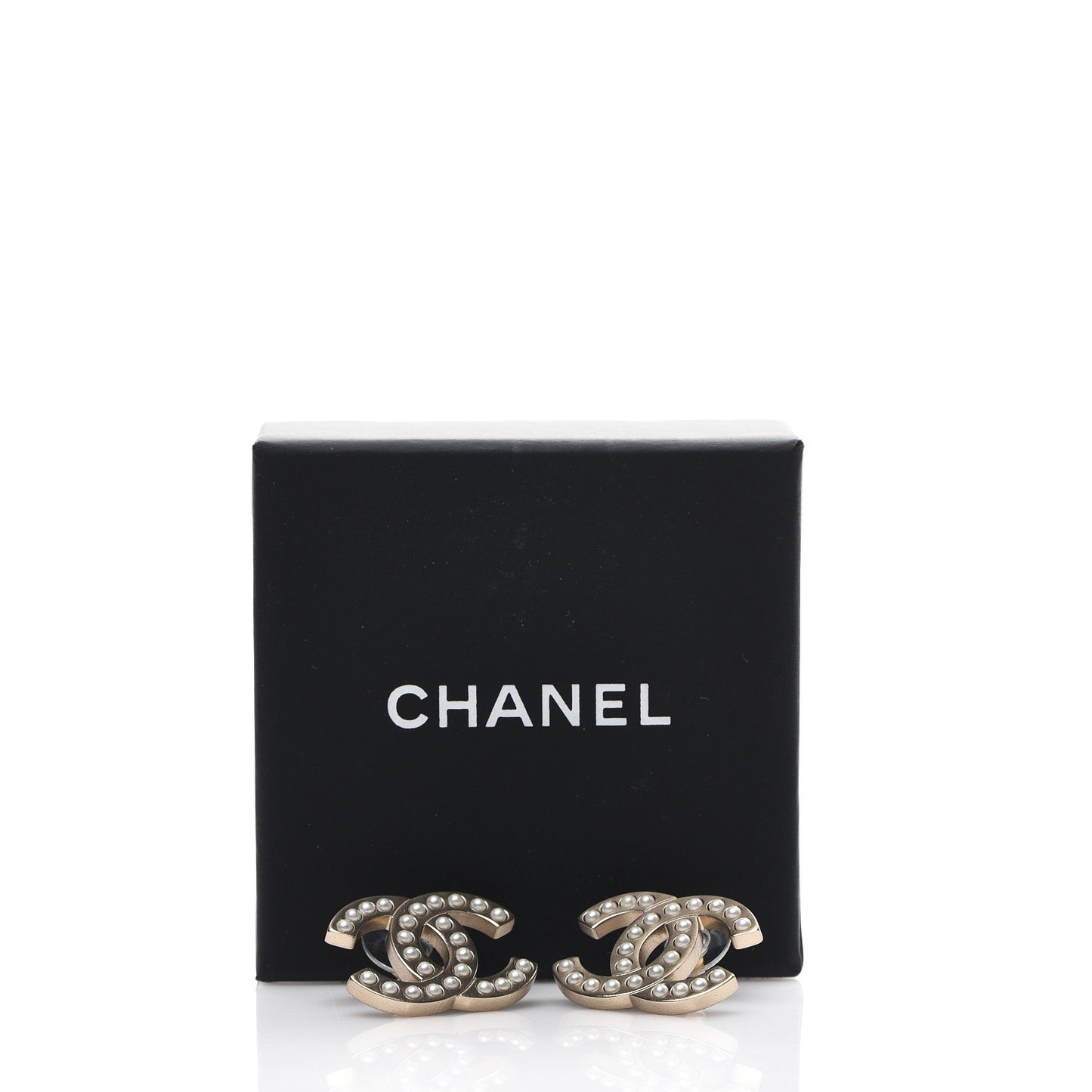 Pearl CC Earrings Light Gold