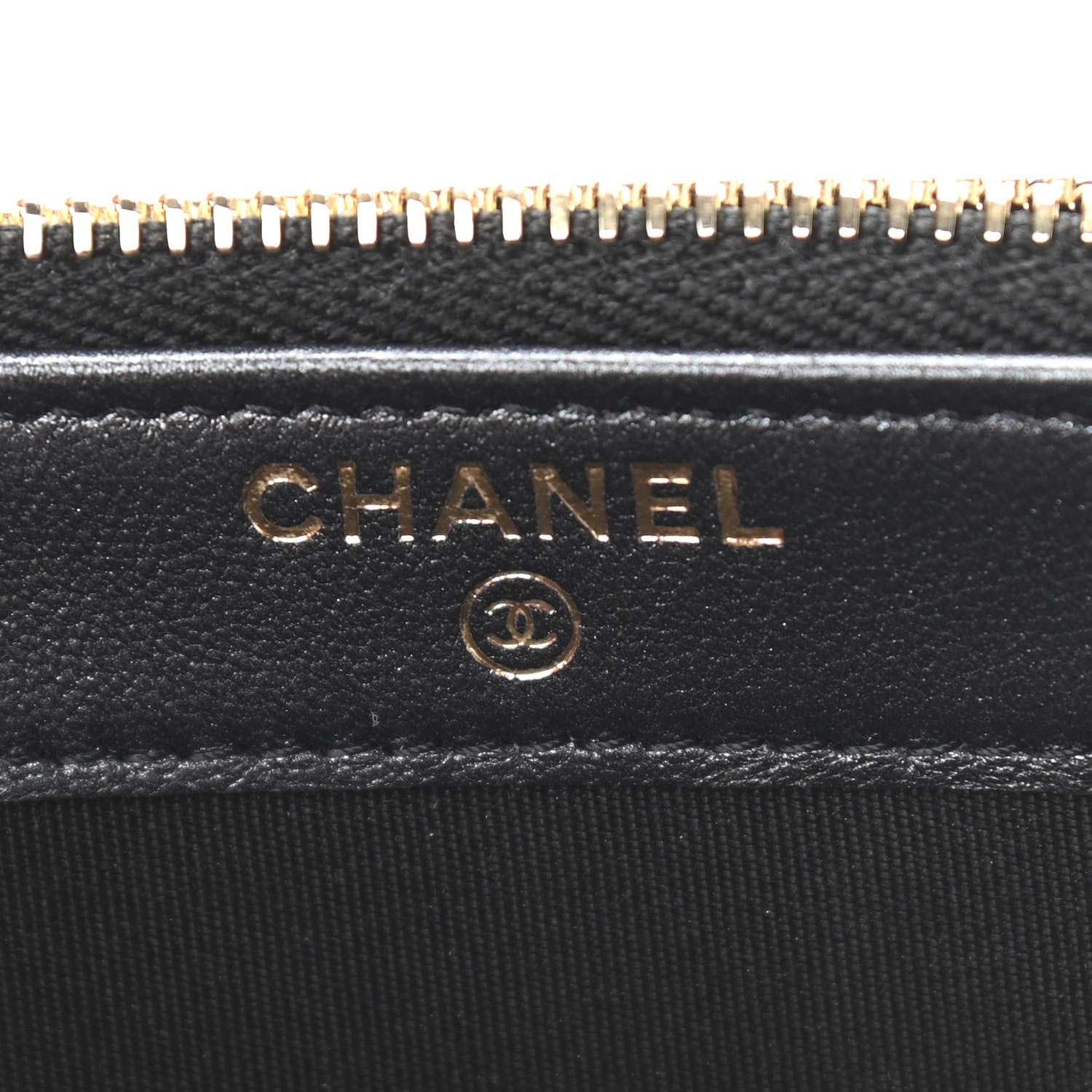 Chanel Iridescent Lambskin Quilted Pearl Clutch With Chain Black 8 of 16